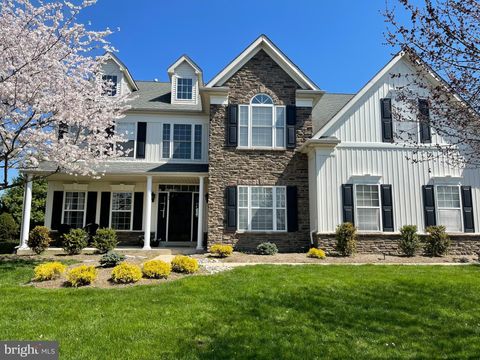 Homes For Sale - 125 Statesman Road<br/> CHALFONT, PA 18914