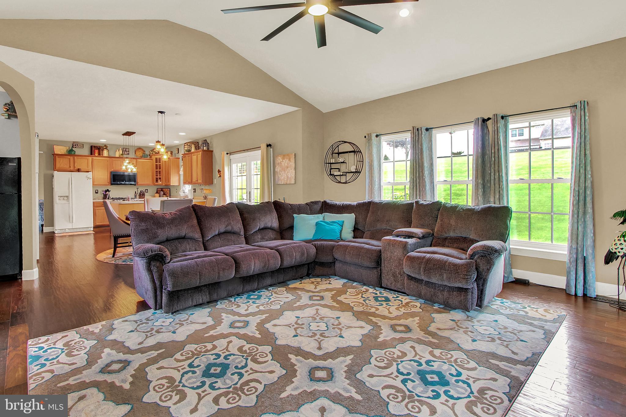 AUTUMN RIDGE - Residential
