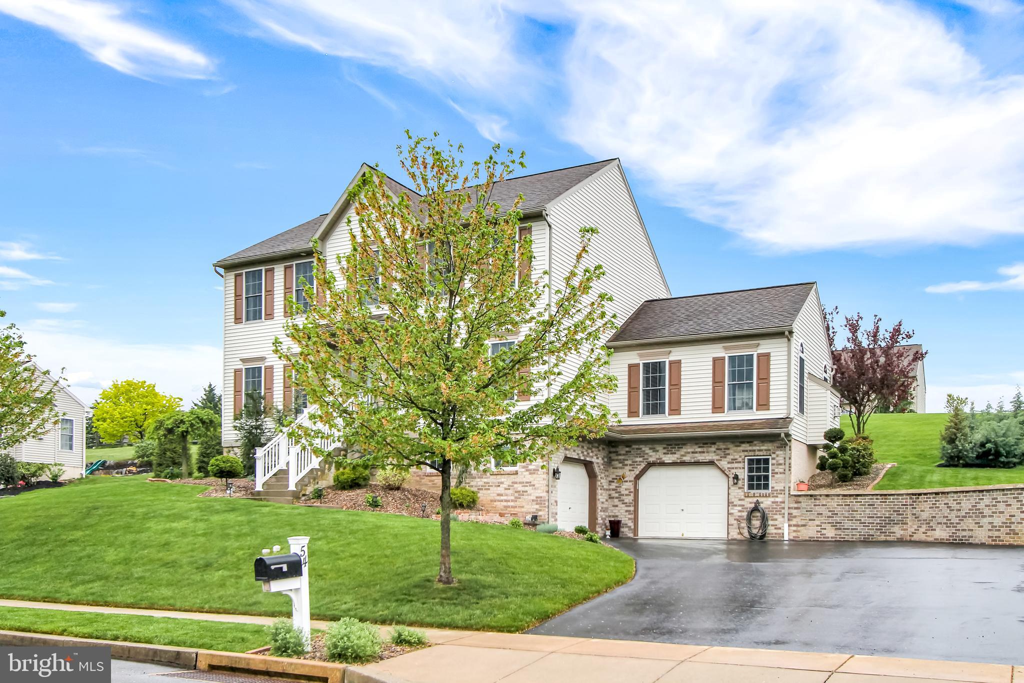 AUTUMN RIDGE - Residential
