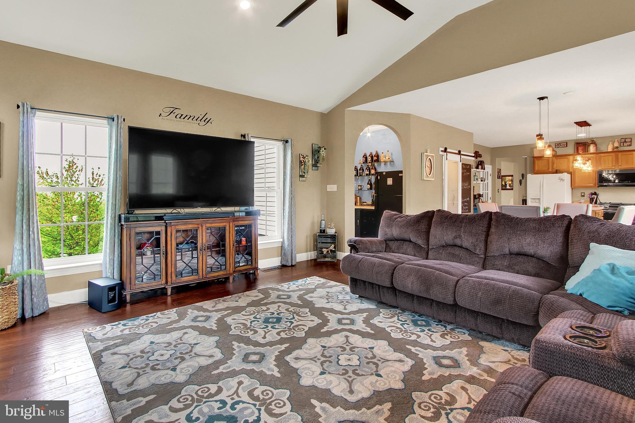 AUTUMN RIDGE - Residential