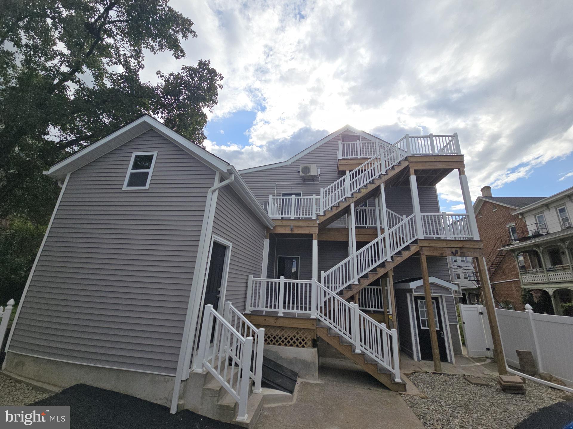 121 S MAIN STREET 123