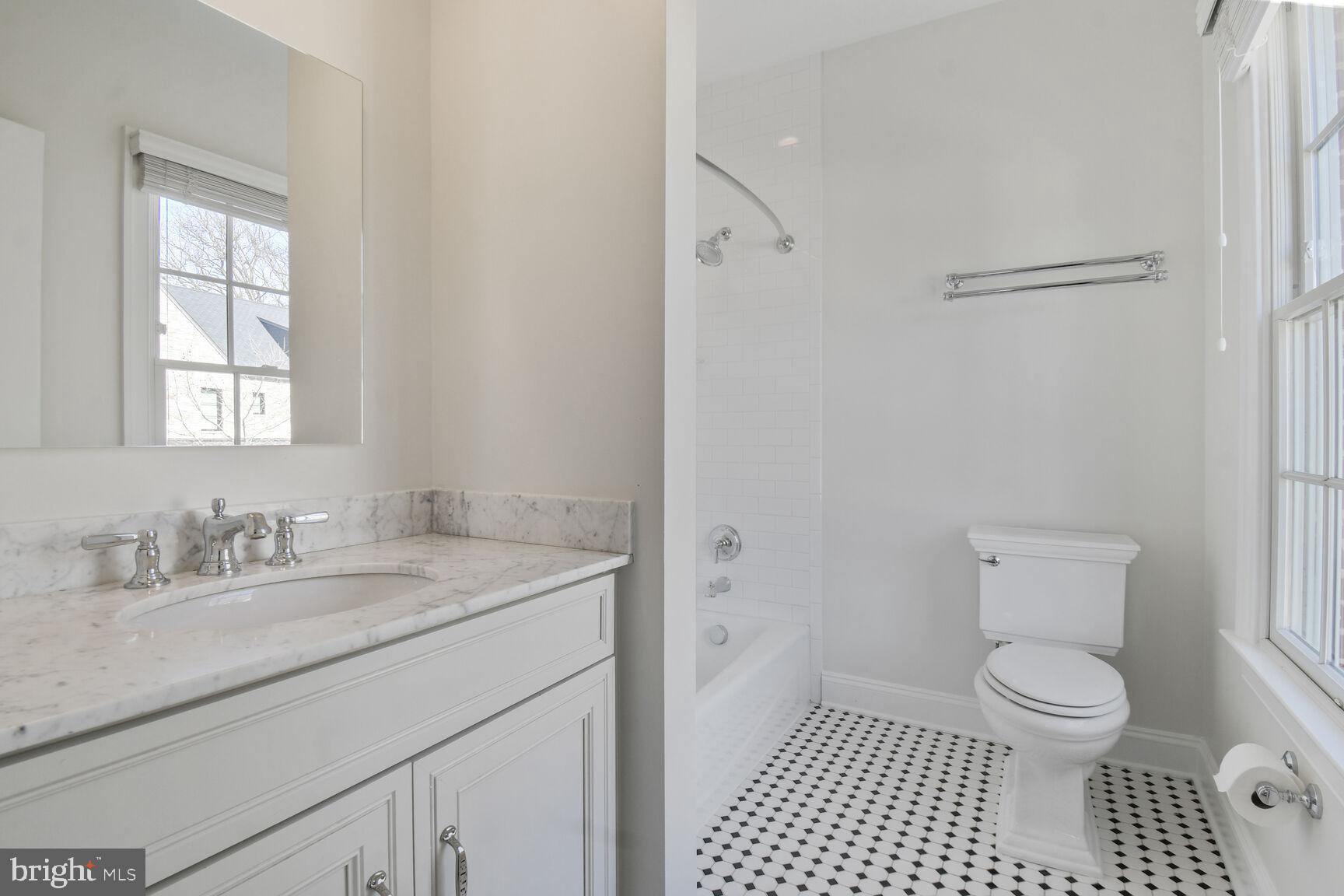 BERKLEY - Residential