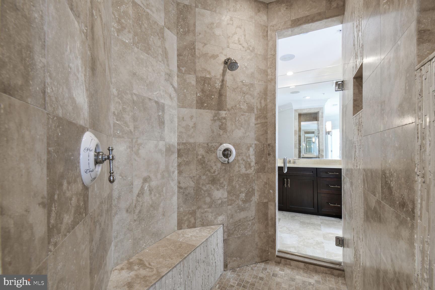 BERKLEY - Residential