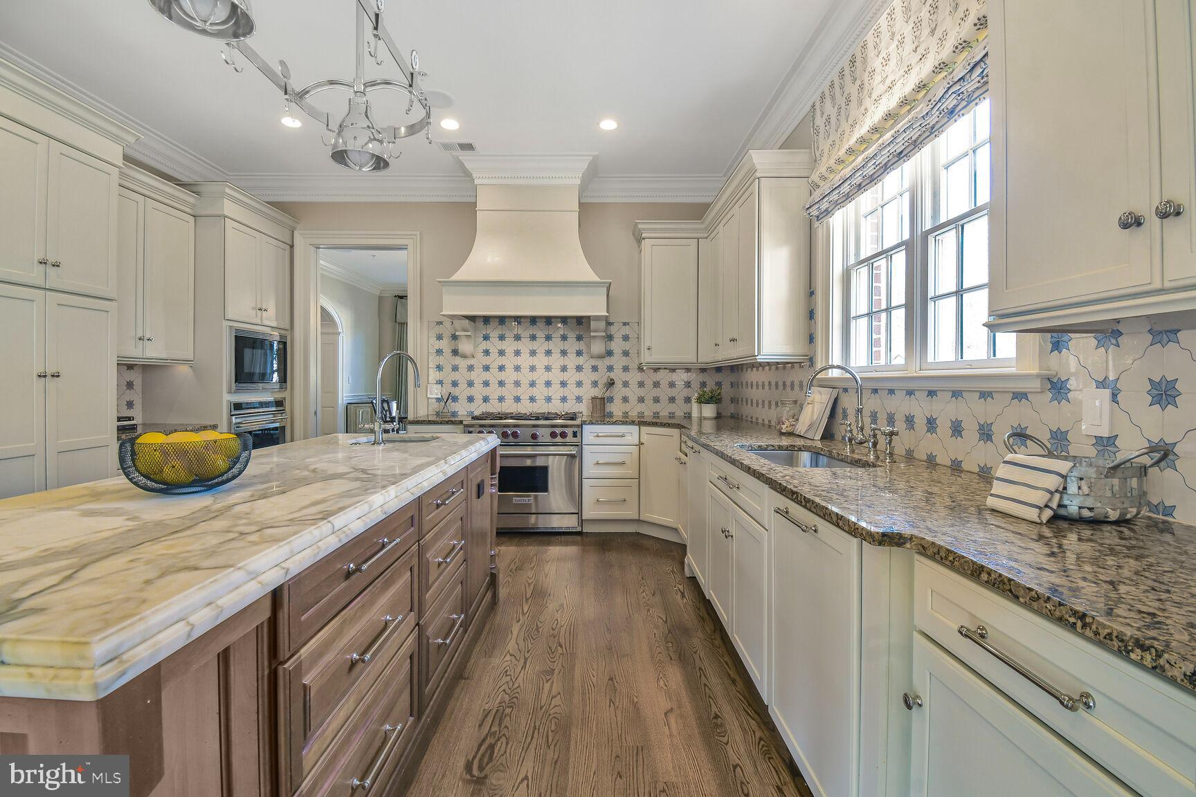 BERKLEY - Residential