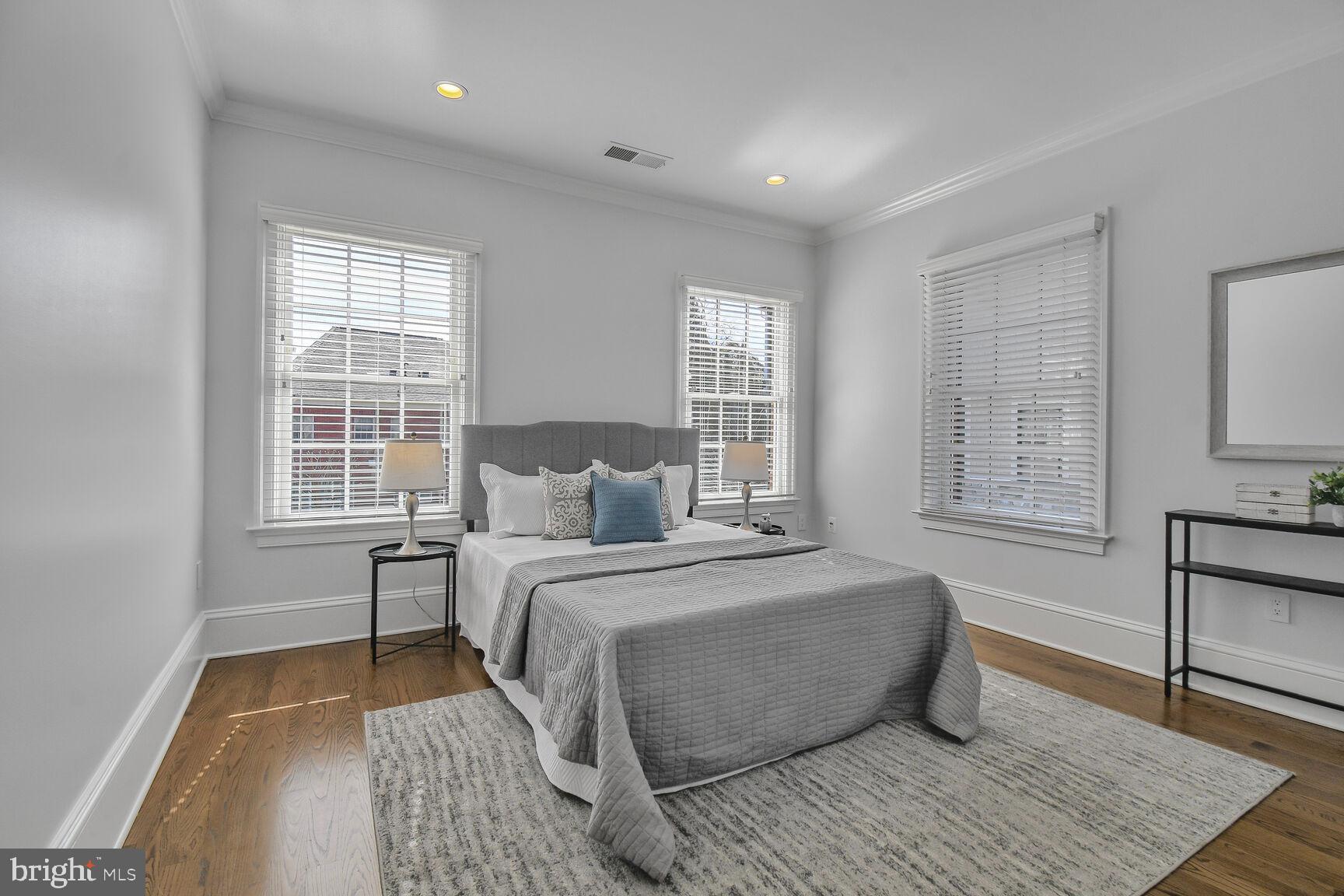 BERKLEY - Residential