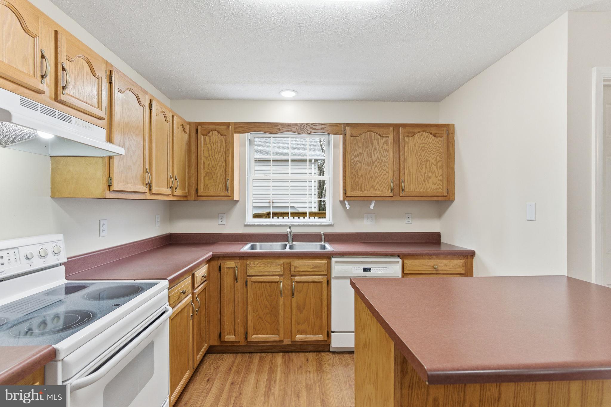 POTOMAC HEIGHTS - Residential