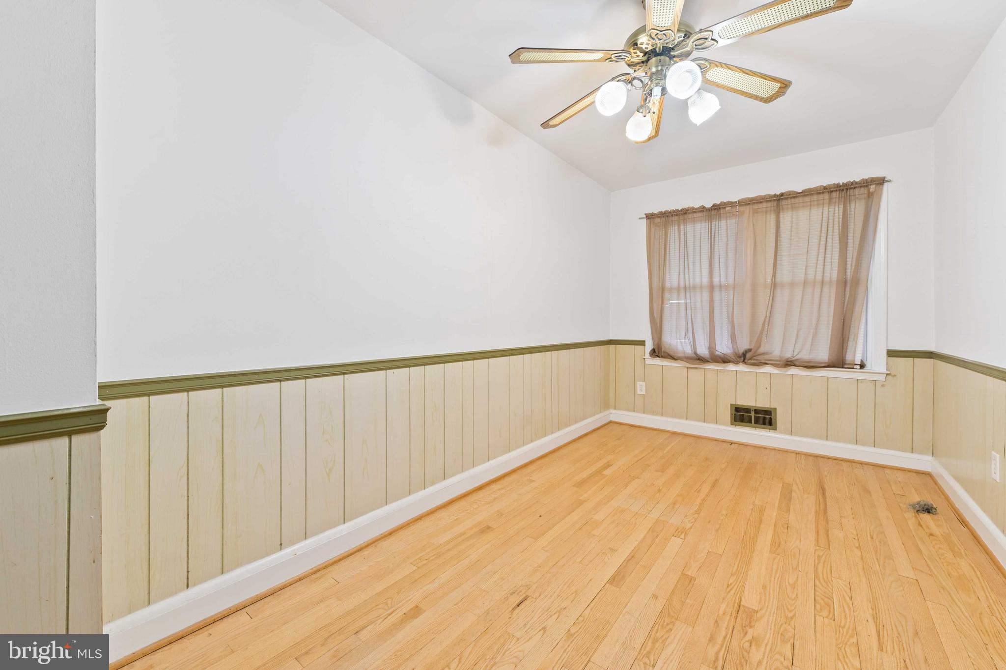 HAWTHORNE - Residential