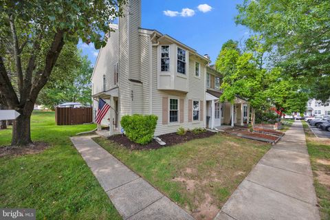 Photo of 8601 Venoy Court, ALEXANDRIA, VA 22309 (MLS # VAFX2327964)