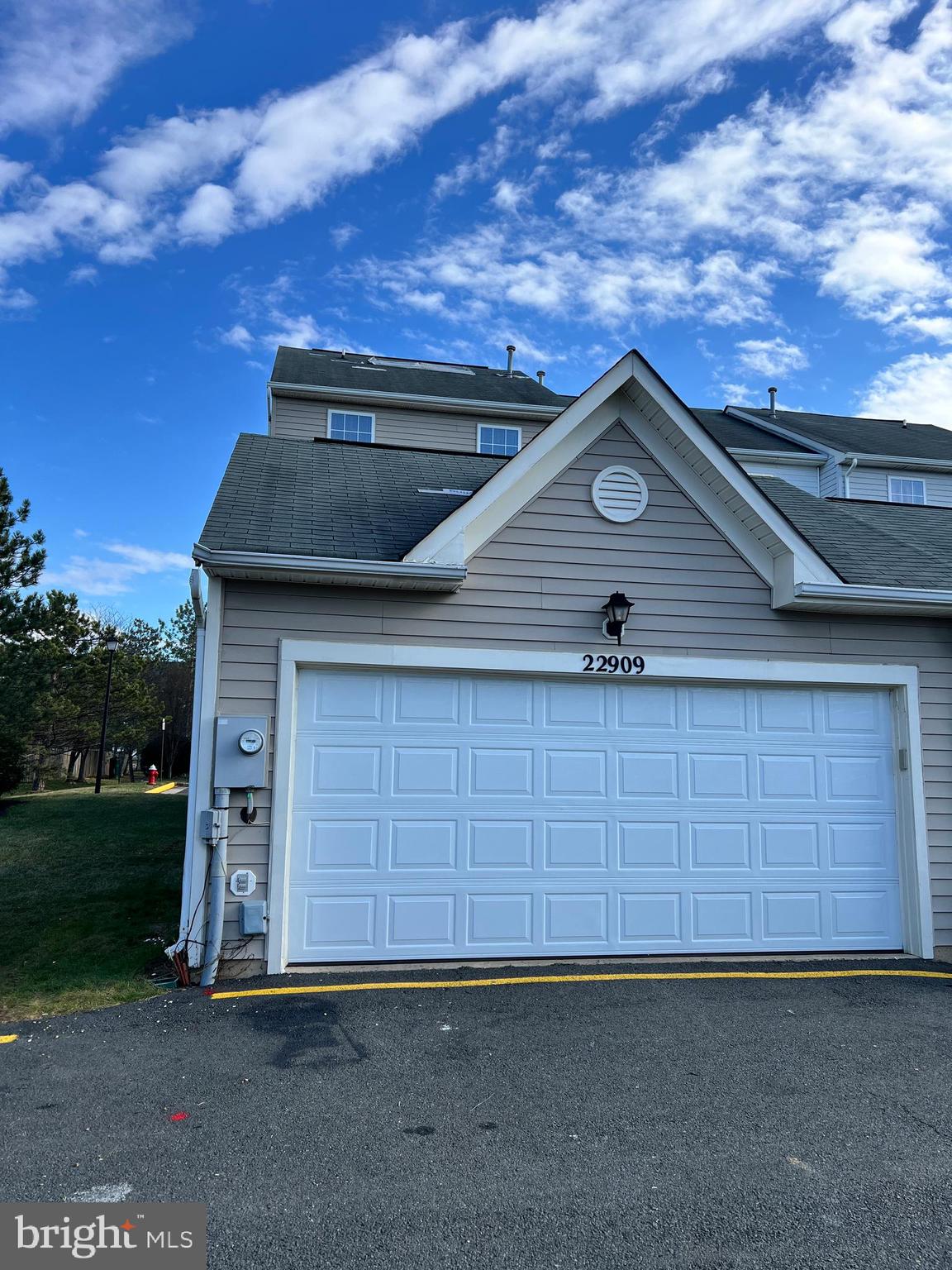 GROVEWOOD - Residential Lease