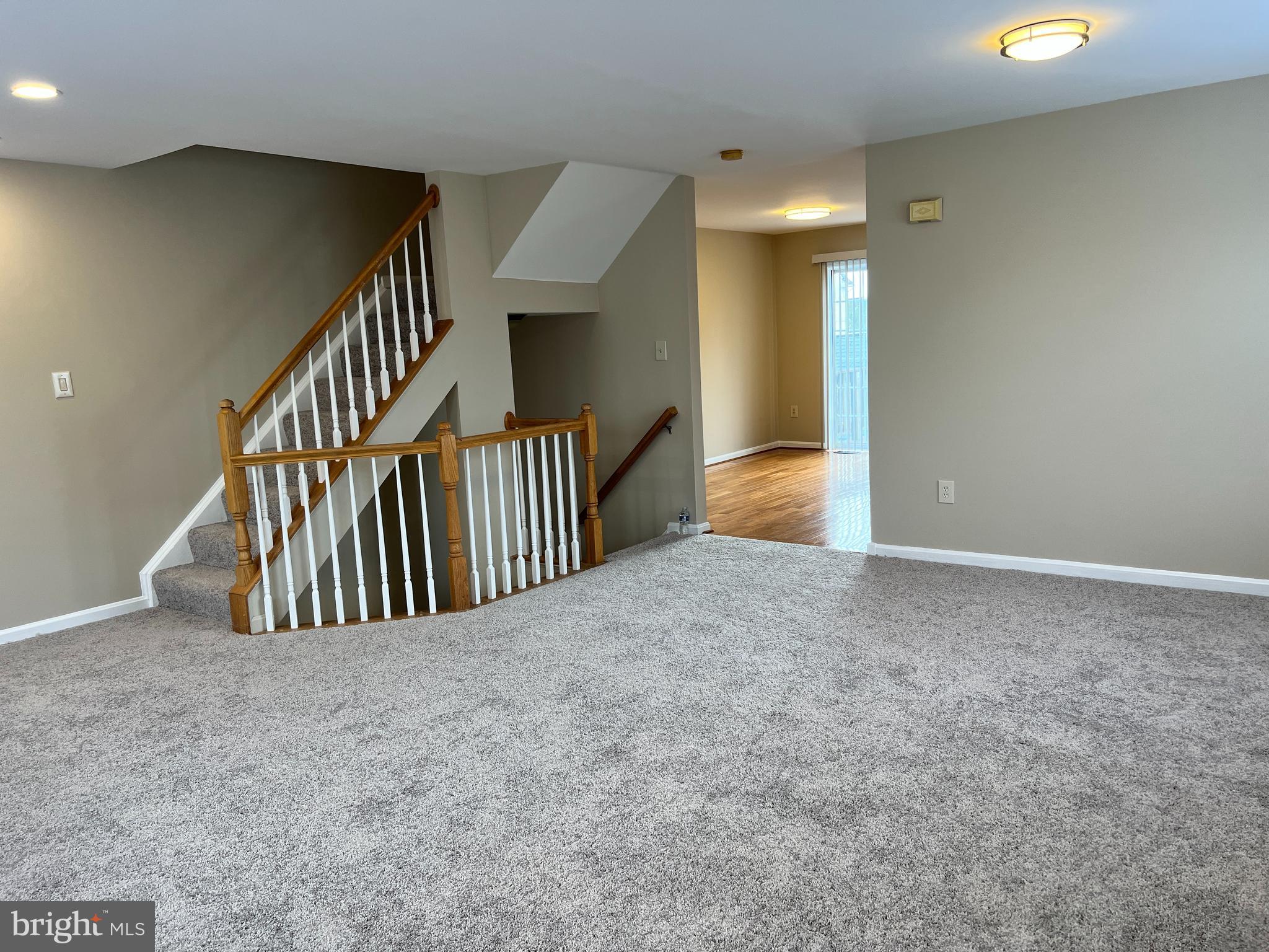 GROVEWOOD - Residential Lease