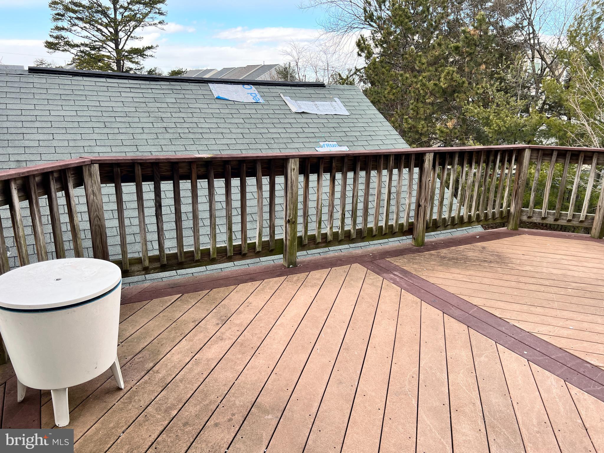 GROVEWOOD - Residential Lease