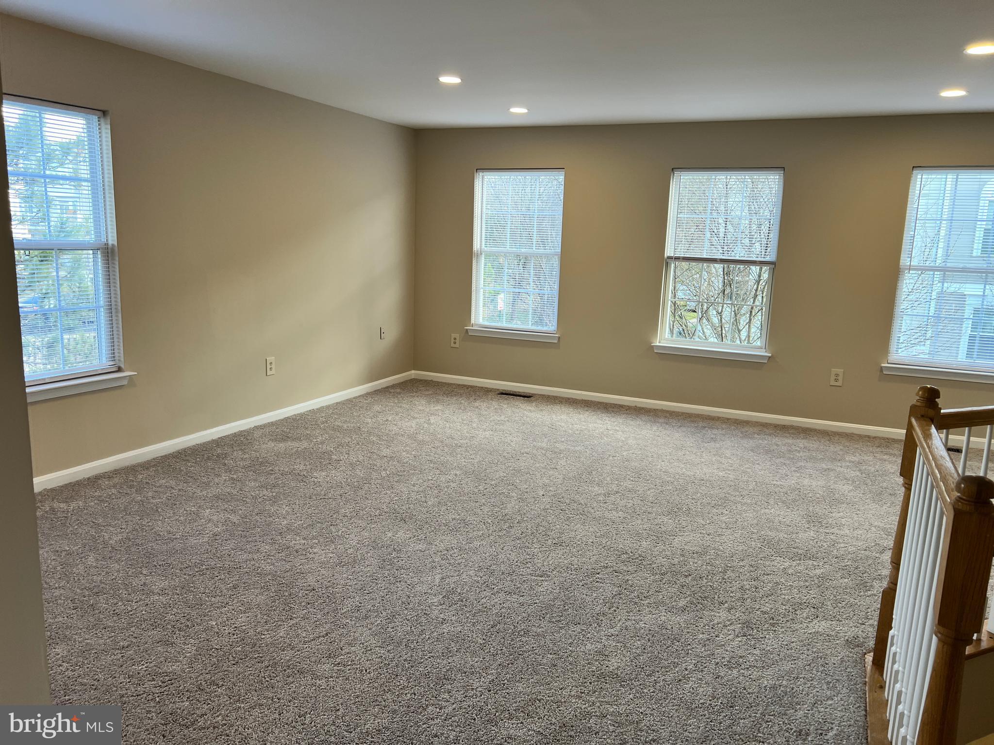 GROVEWOOD - Residential Lease