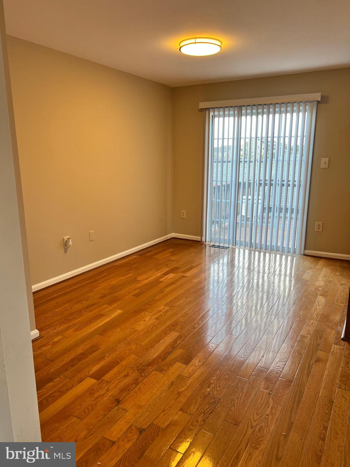 GROVEWOOD - Residential Lease