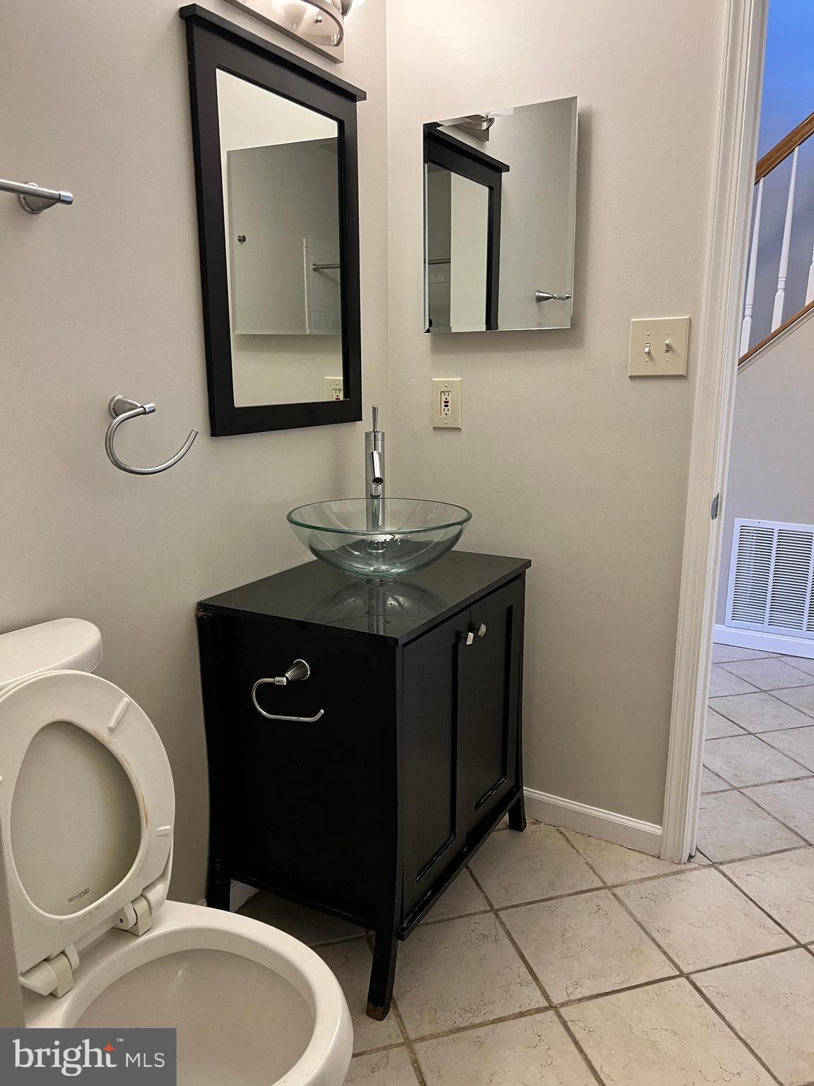 GROVEWOOD - Residential Lease