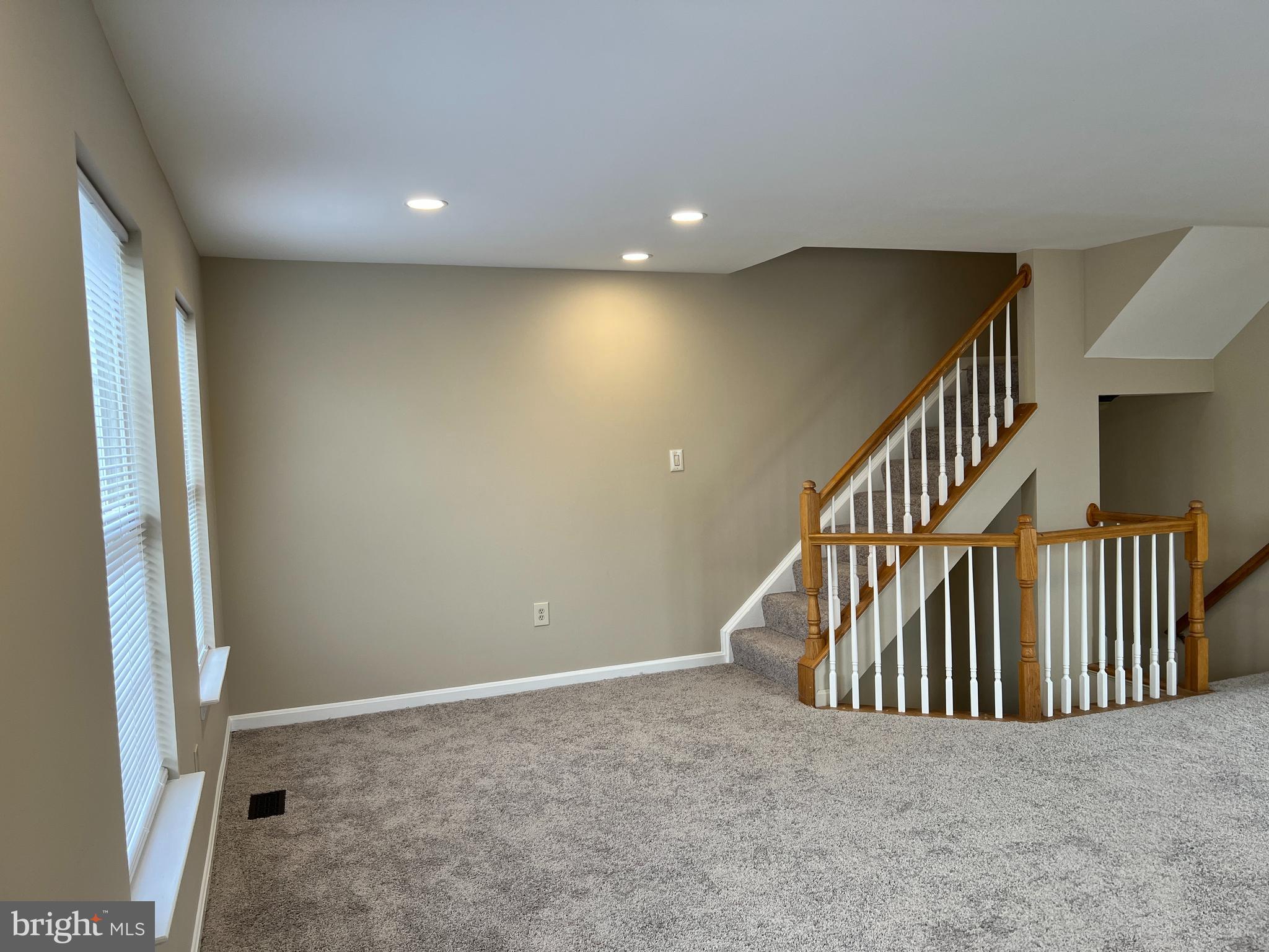 GROVEWOOD - Residential Lease