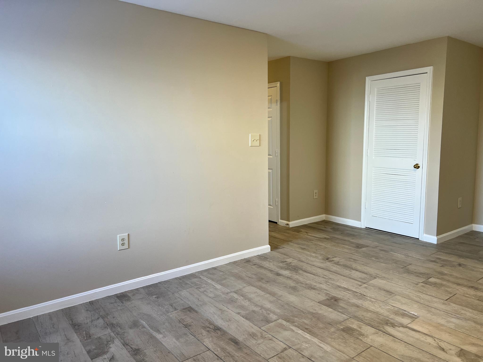 GROVEWOOD - Residential Lease