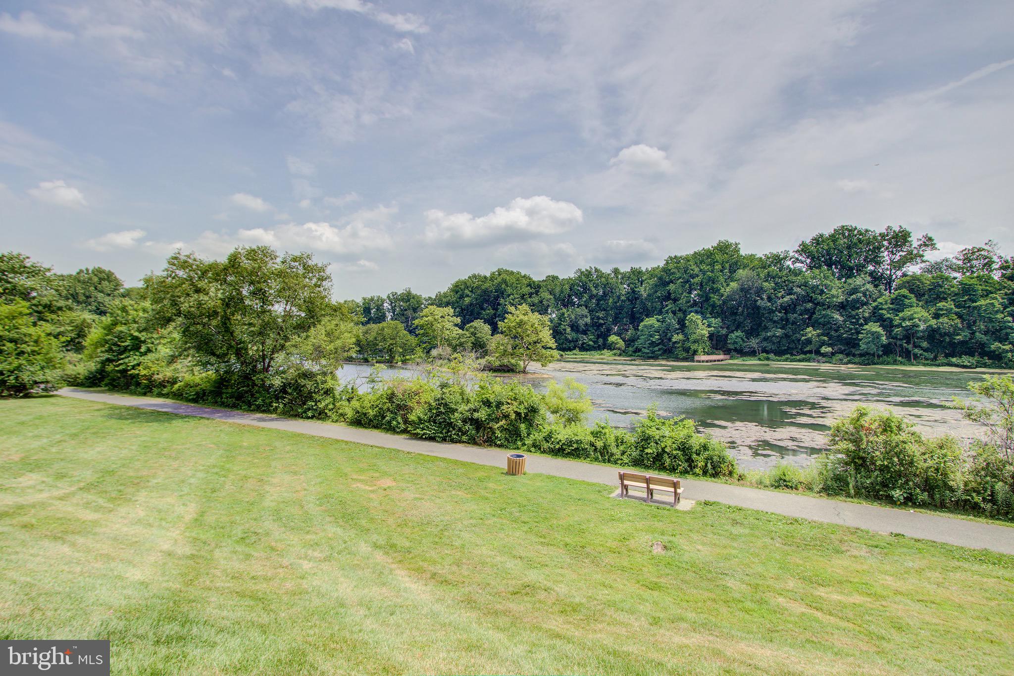 WATERS EDGE AT NORTH LAKE - Residential
