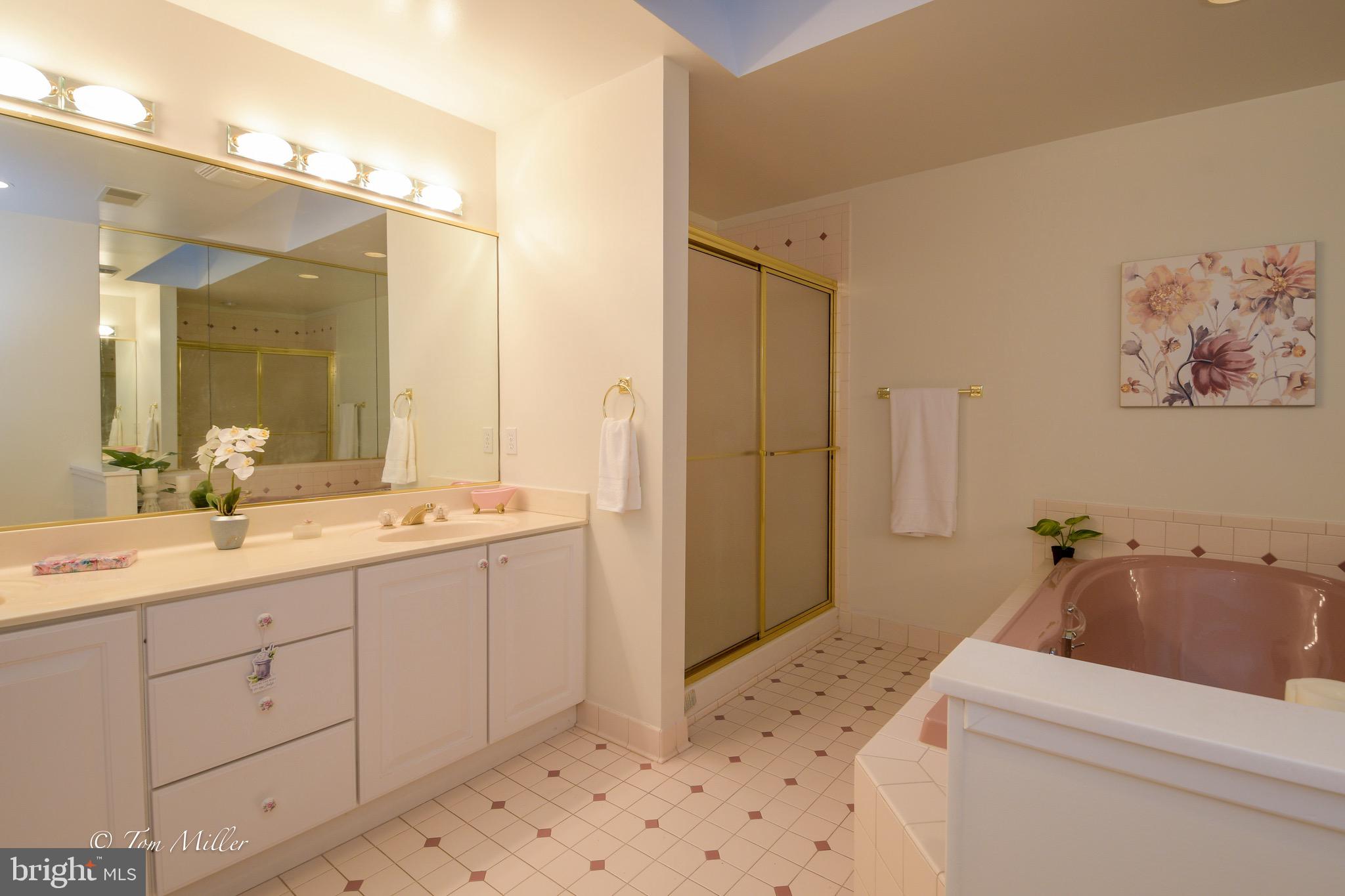 FALLSWOOD - Residential