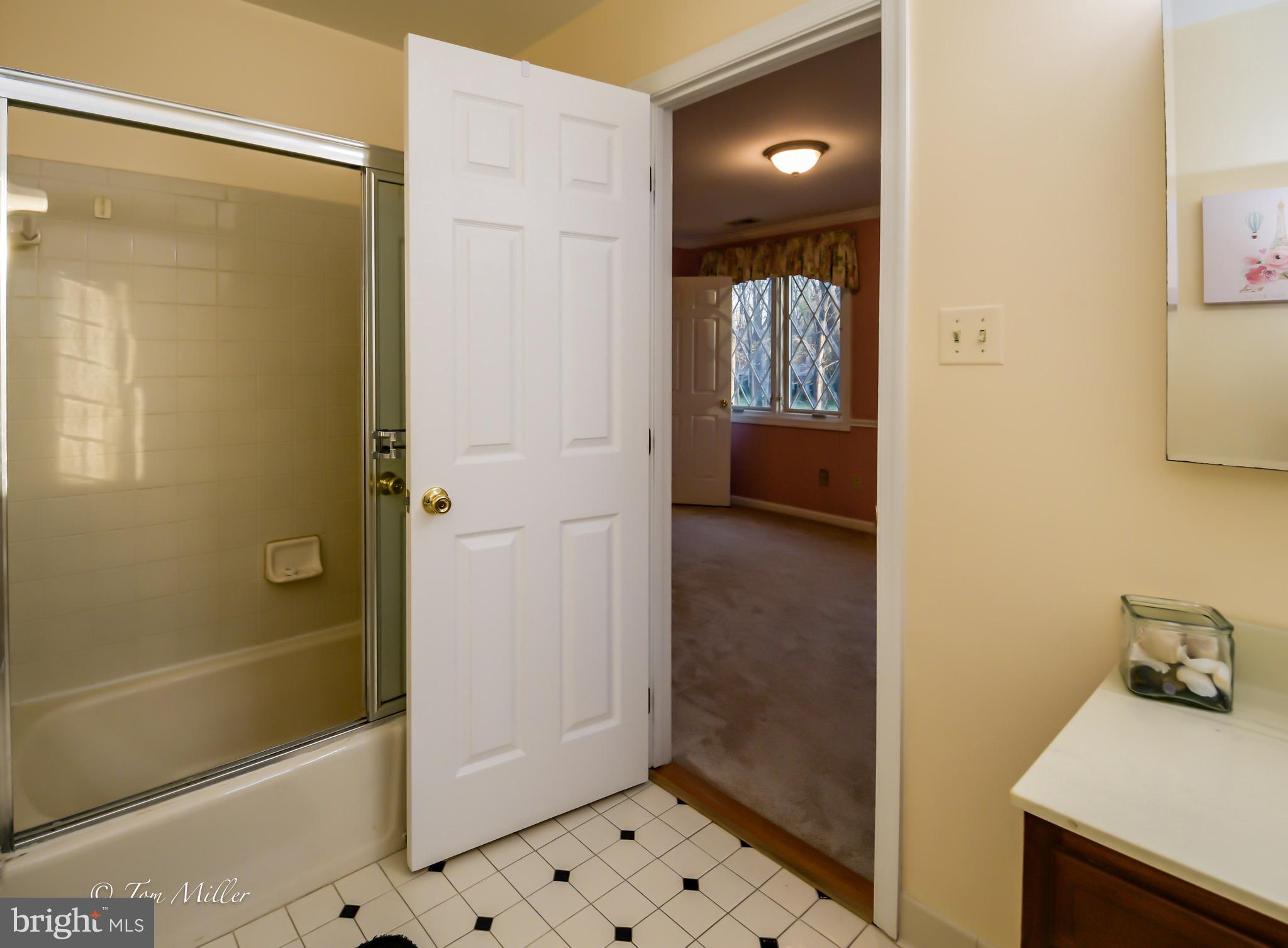 FALLSWOOD - Residential