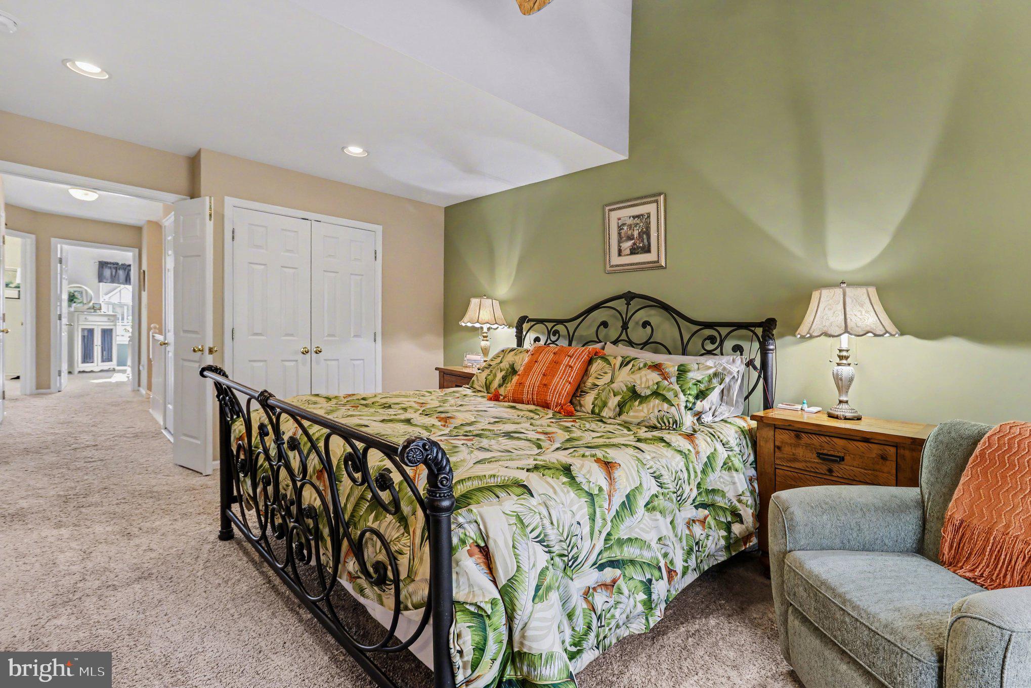 OAKWOOD AT PLYMOUT - Residential