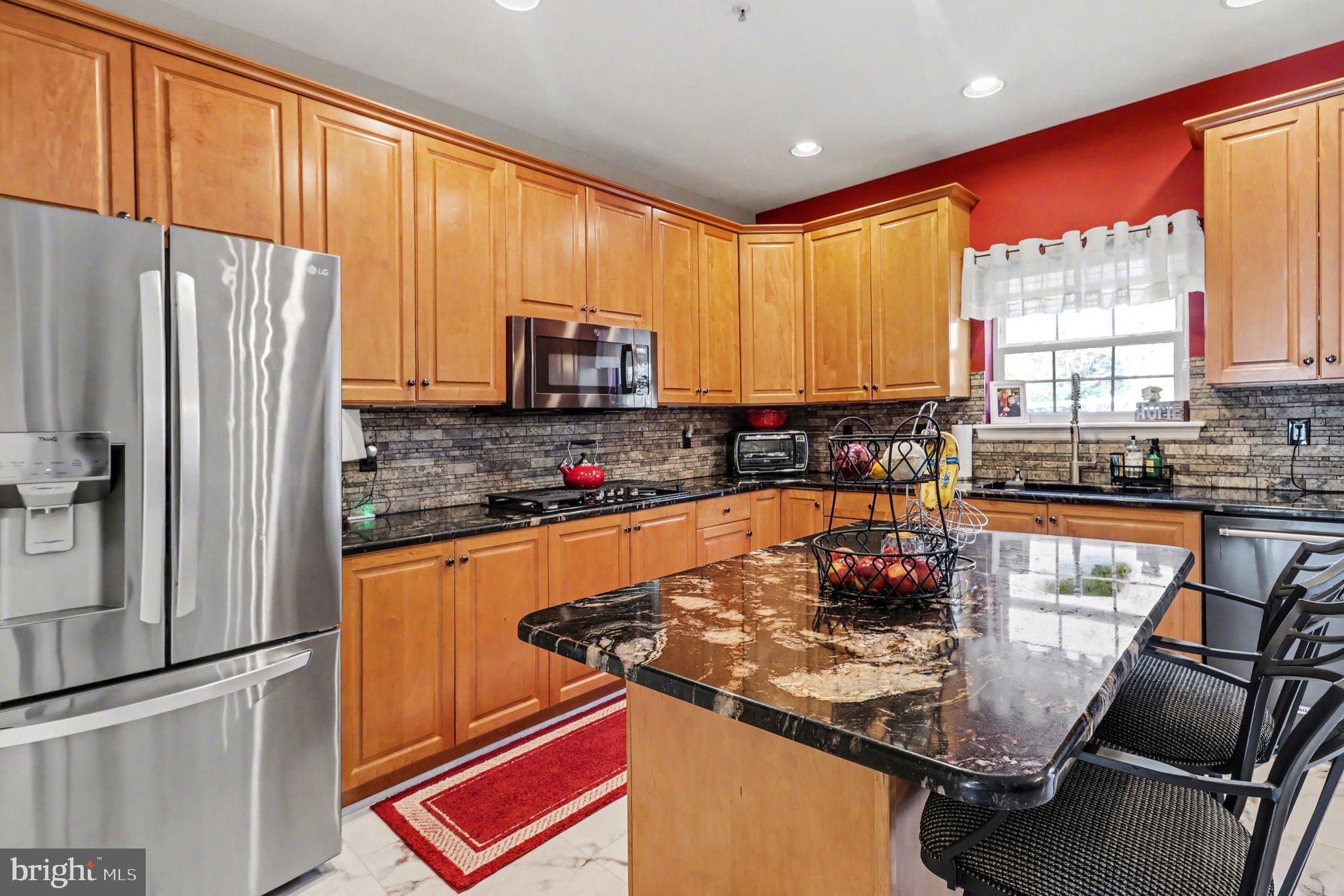 OAKWOOD AT PLYMOUT - Residential