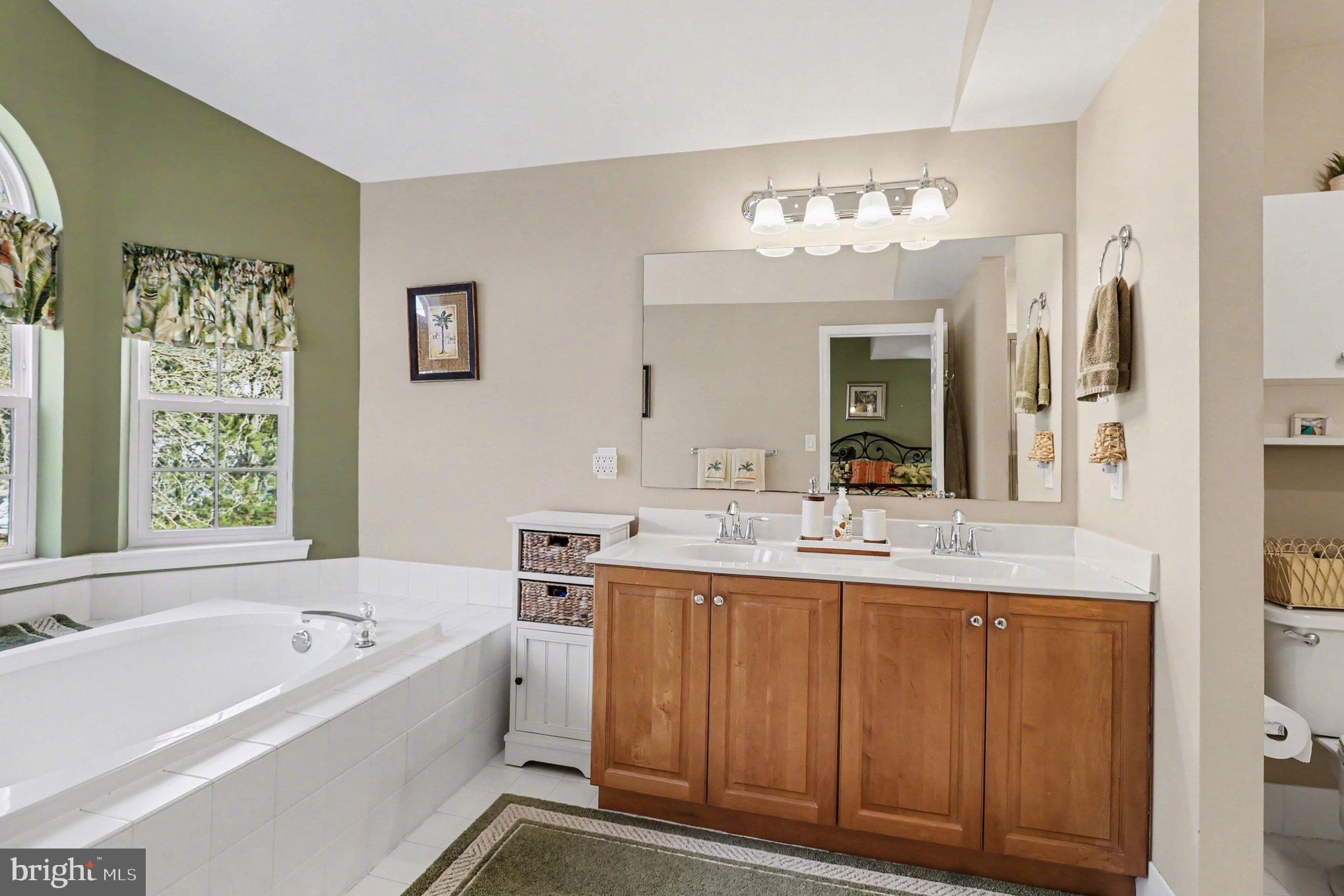 OAKWOOD AT PLYMOUT - Residential