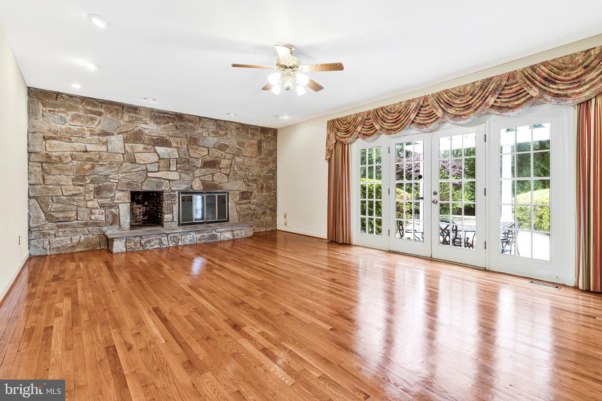 MAZZA WOODS - Residential
