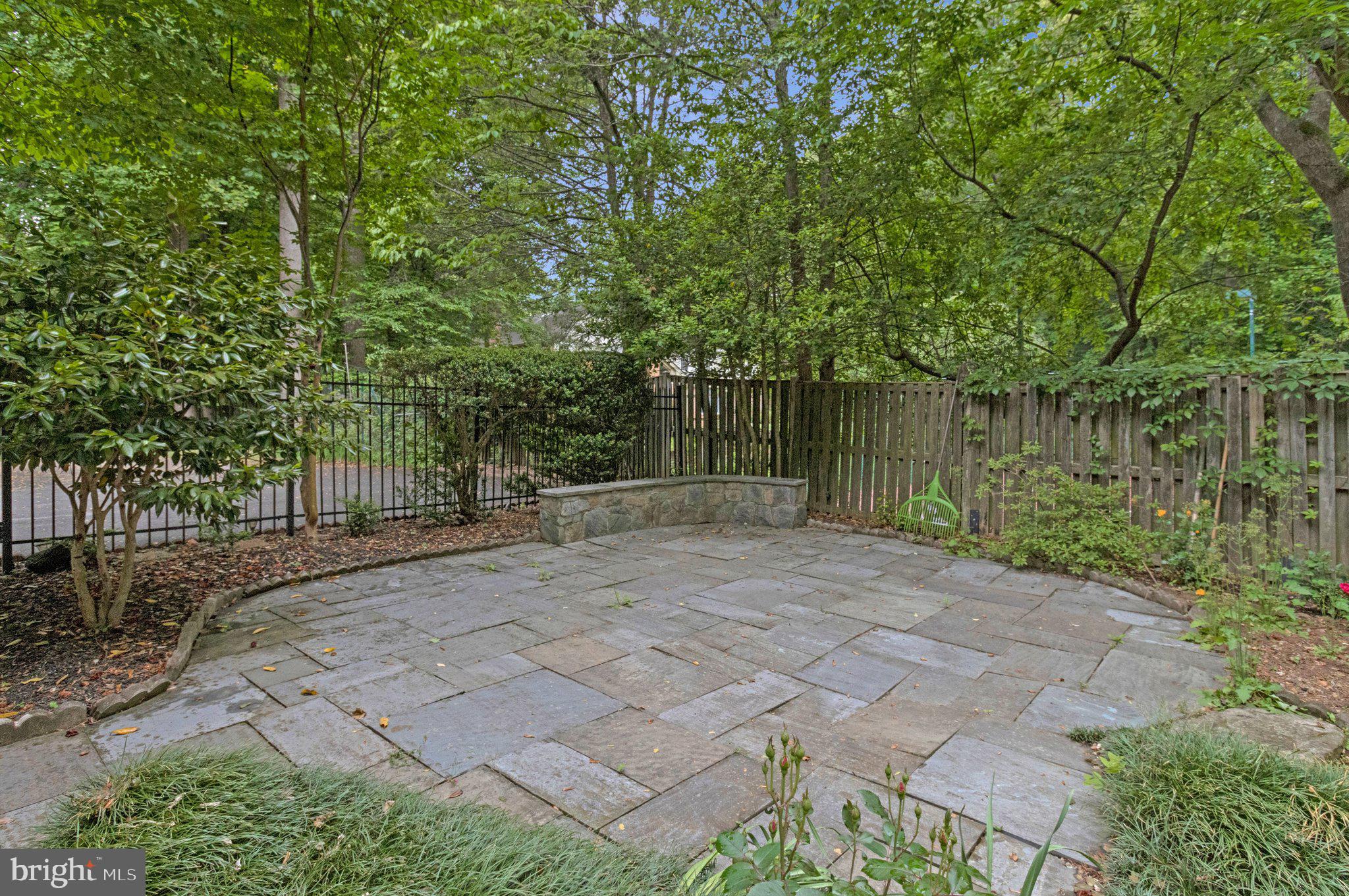 MAZZA WOODS - Residential