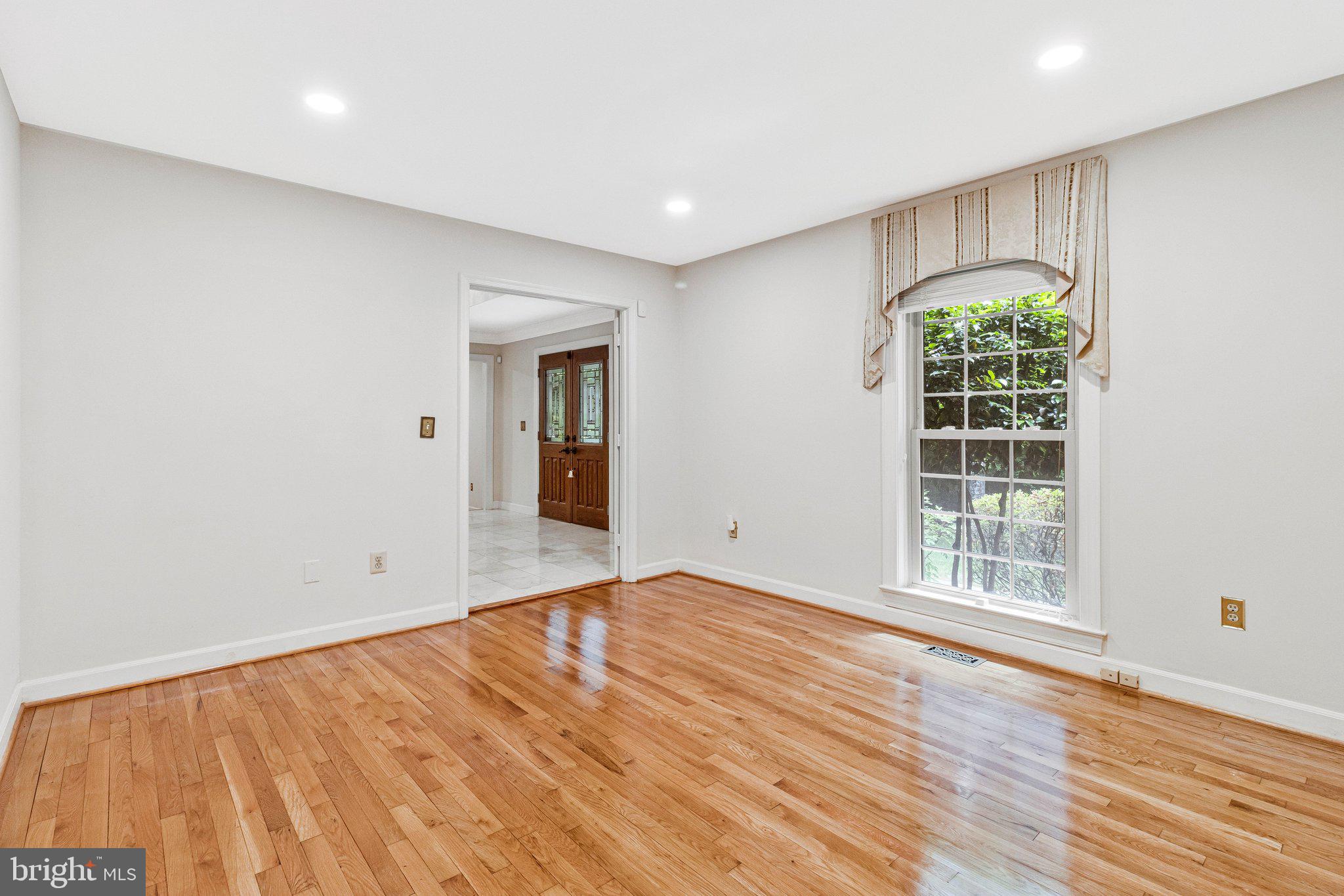 MAZZA WOODS - Residential