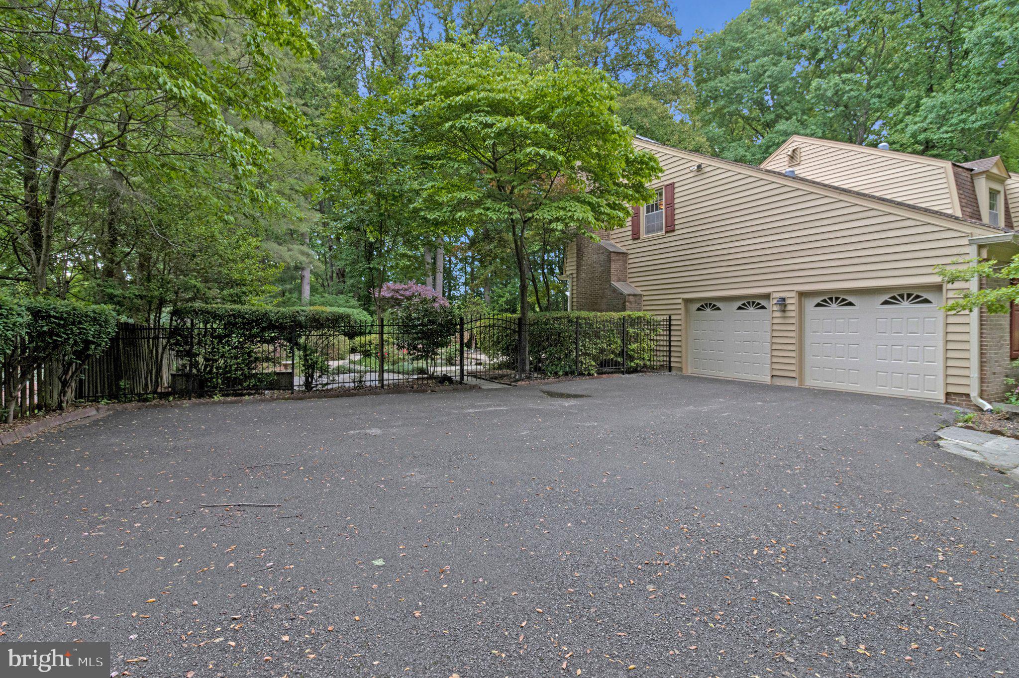 MAZZA WOODS - Residential