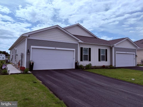 Townhouse For Sale - 135 Delhaas Circle<br/> BRISTOL, PA 19007