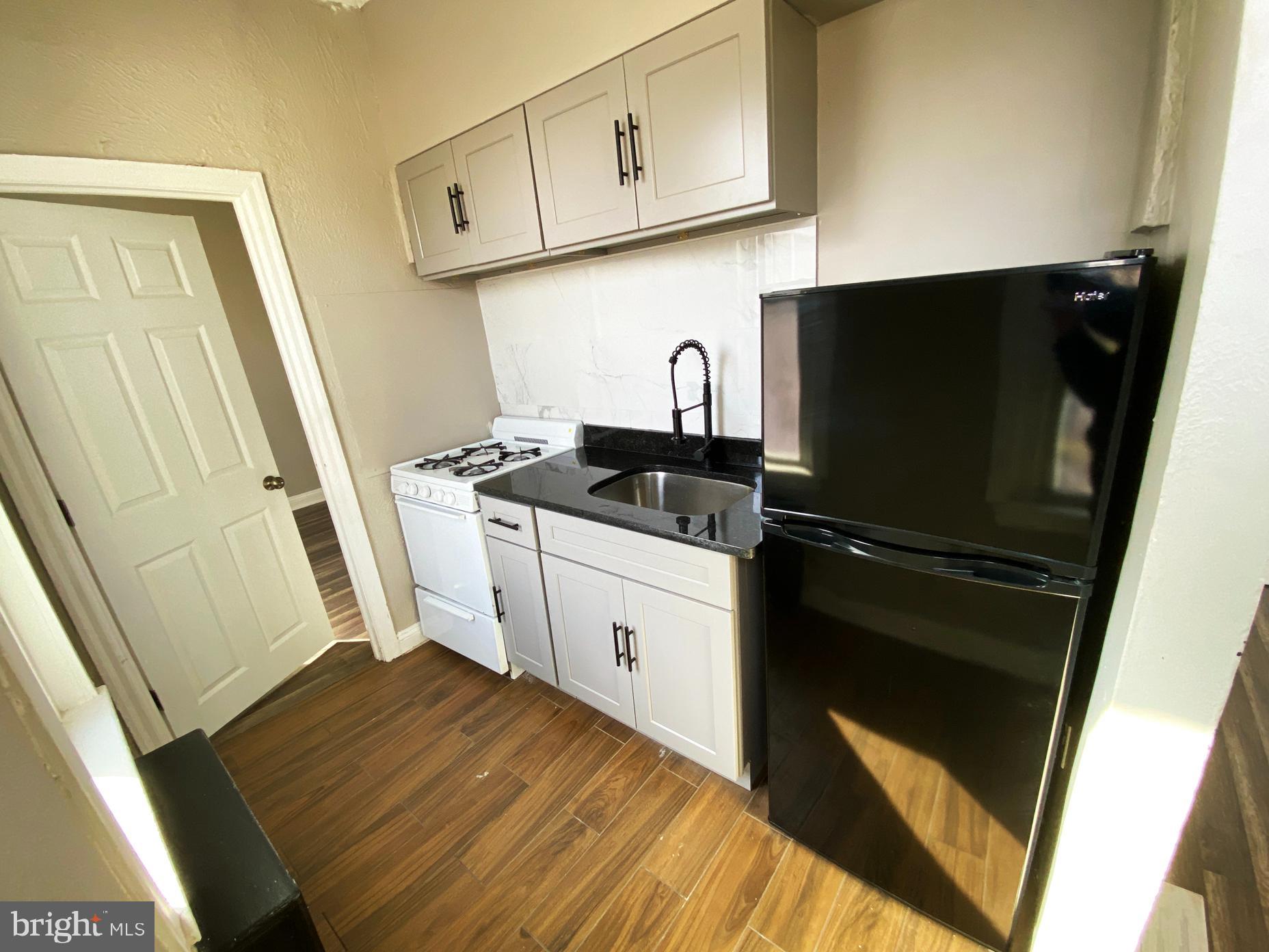 RICHMOND - Residential Lease