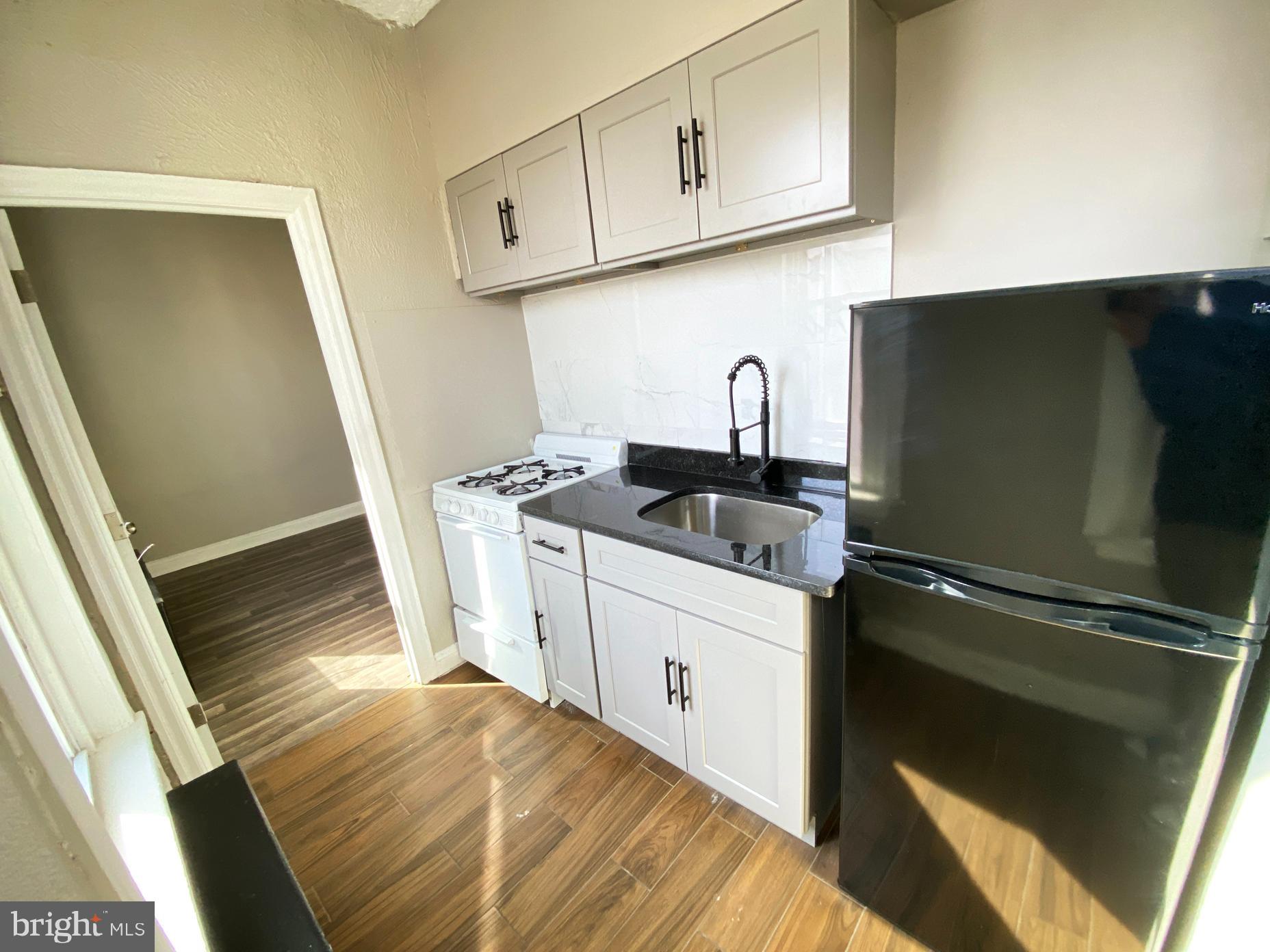 RICHMOND - Residential Lease
