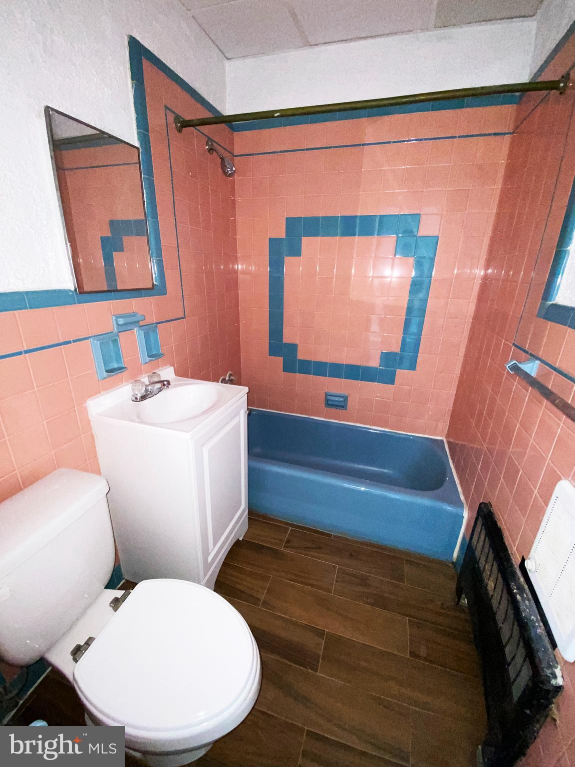 RICHMOND - Residential Lease