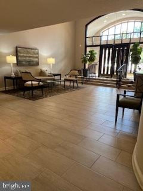 801 S PITT STREET 233 ALEXANDRIA VA 22314