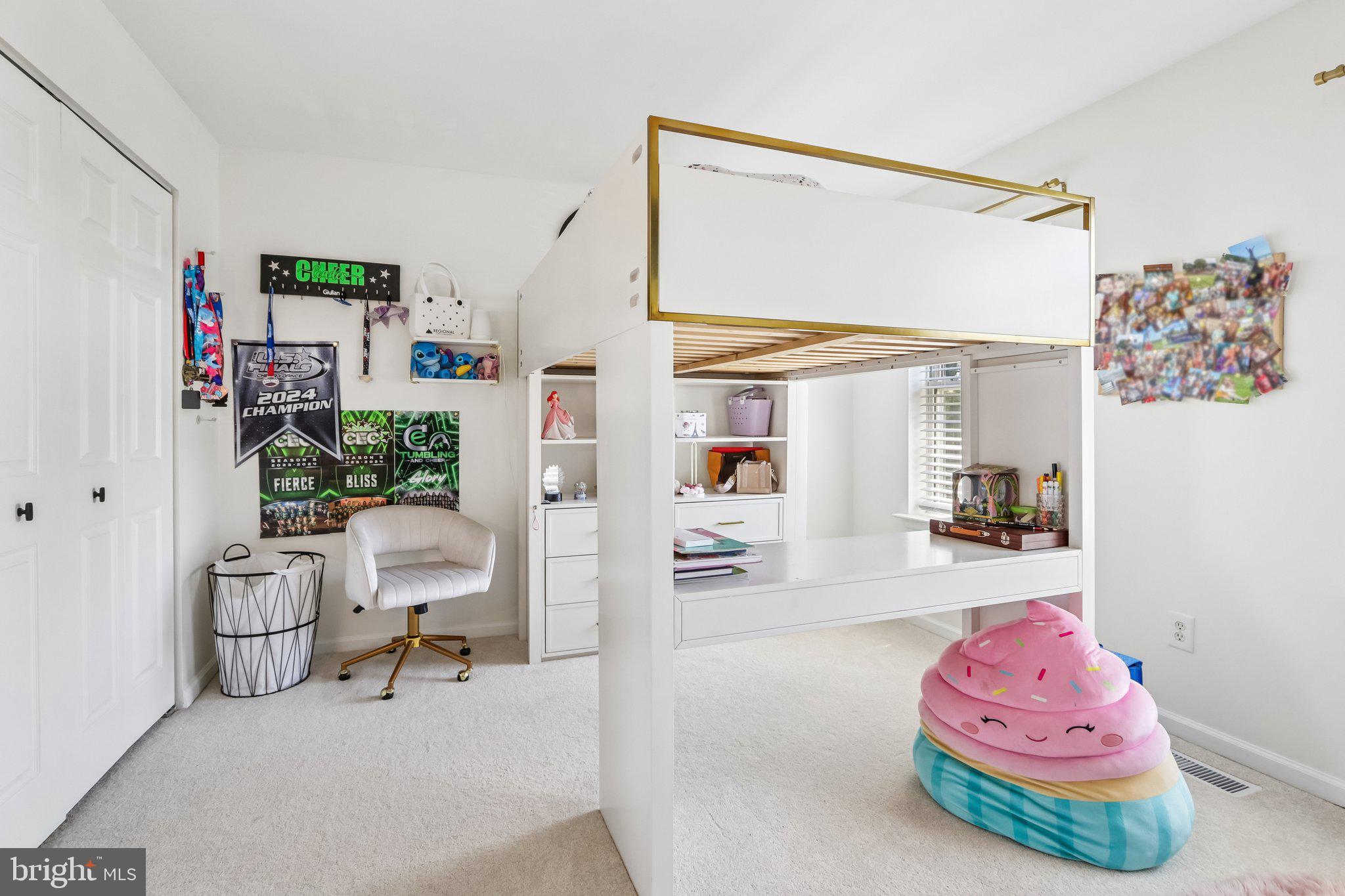 ESTATES OF WARWICK - Residential
