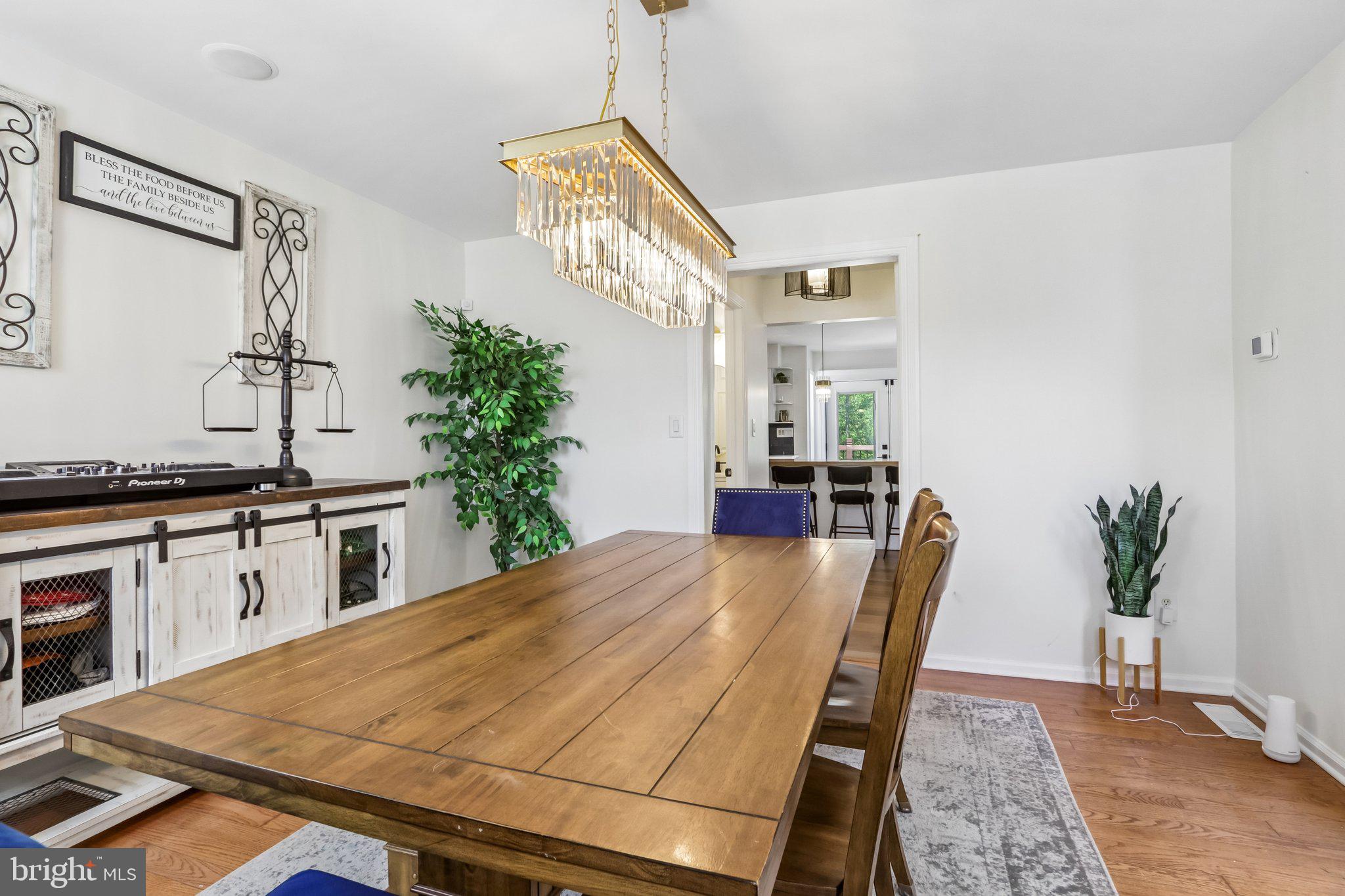 ESTATES OF WARWICK - Residential