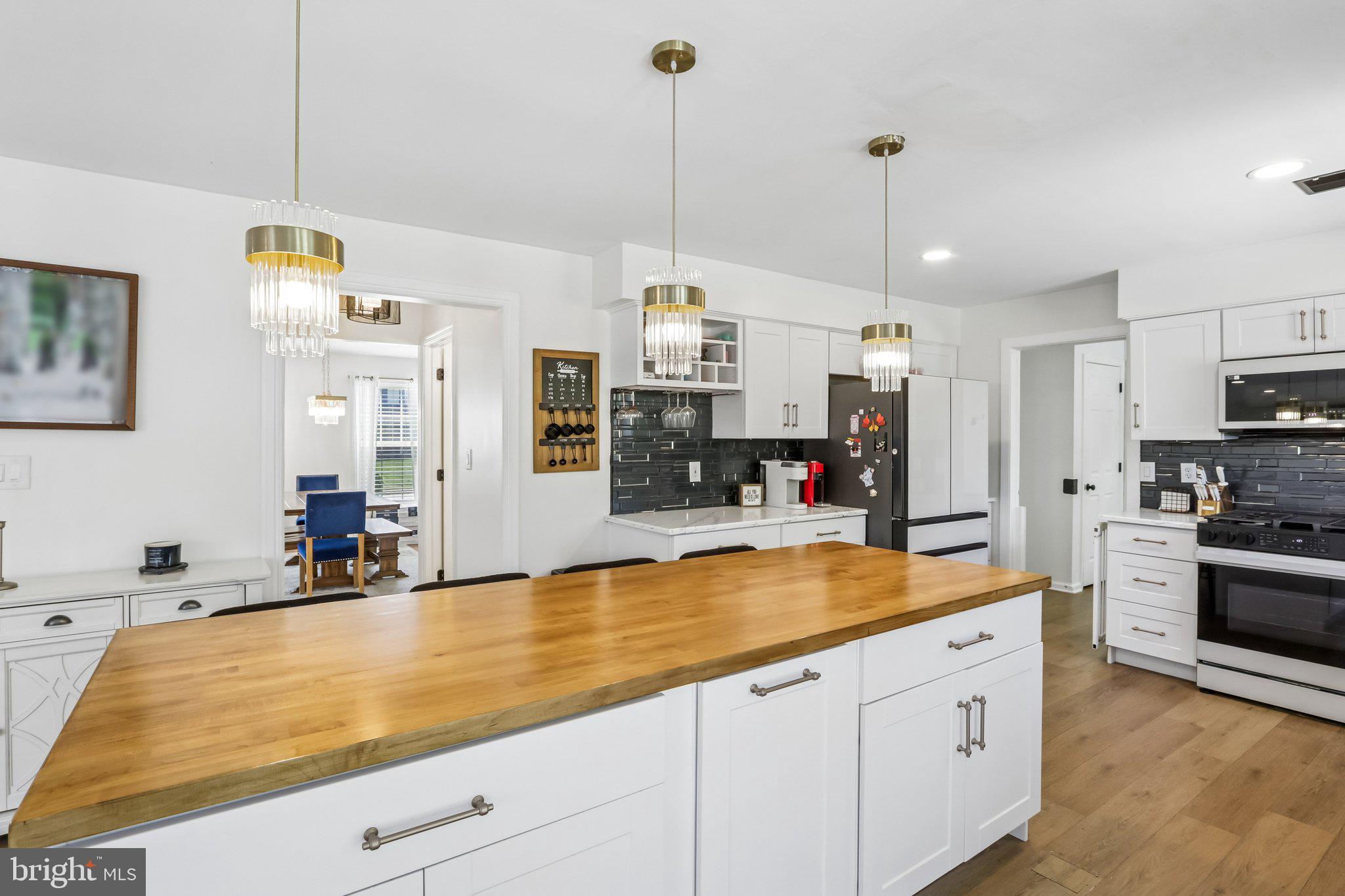 ESTATES OF WARWICK - Residential