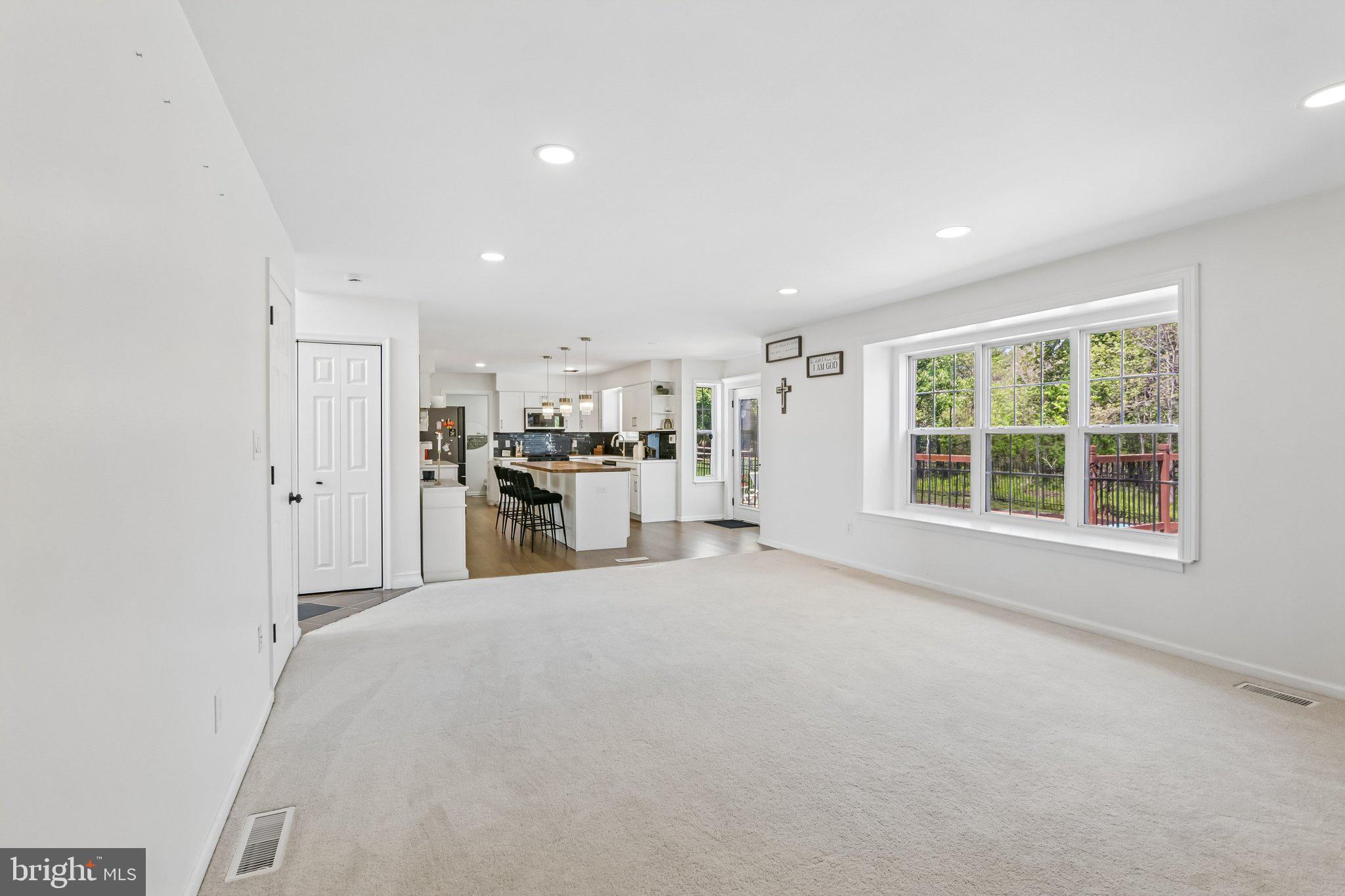 ESTATES OF WARWICK - Residential