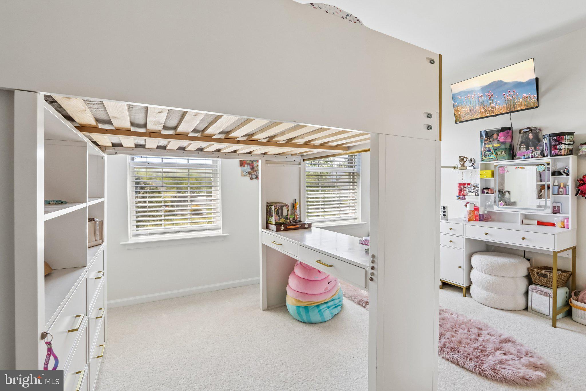 ESTATES OF WARWICK - Residential