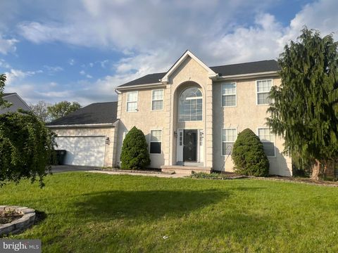Photo of 920 Clover Lane, GILBERTSVILLE, PA 19525 (MLS # PAMC2176924)
