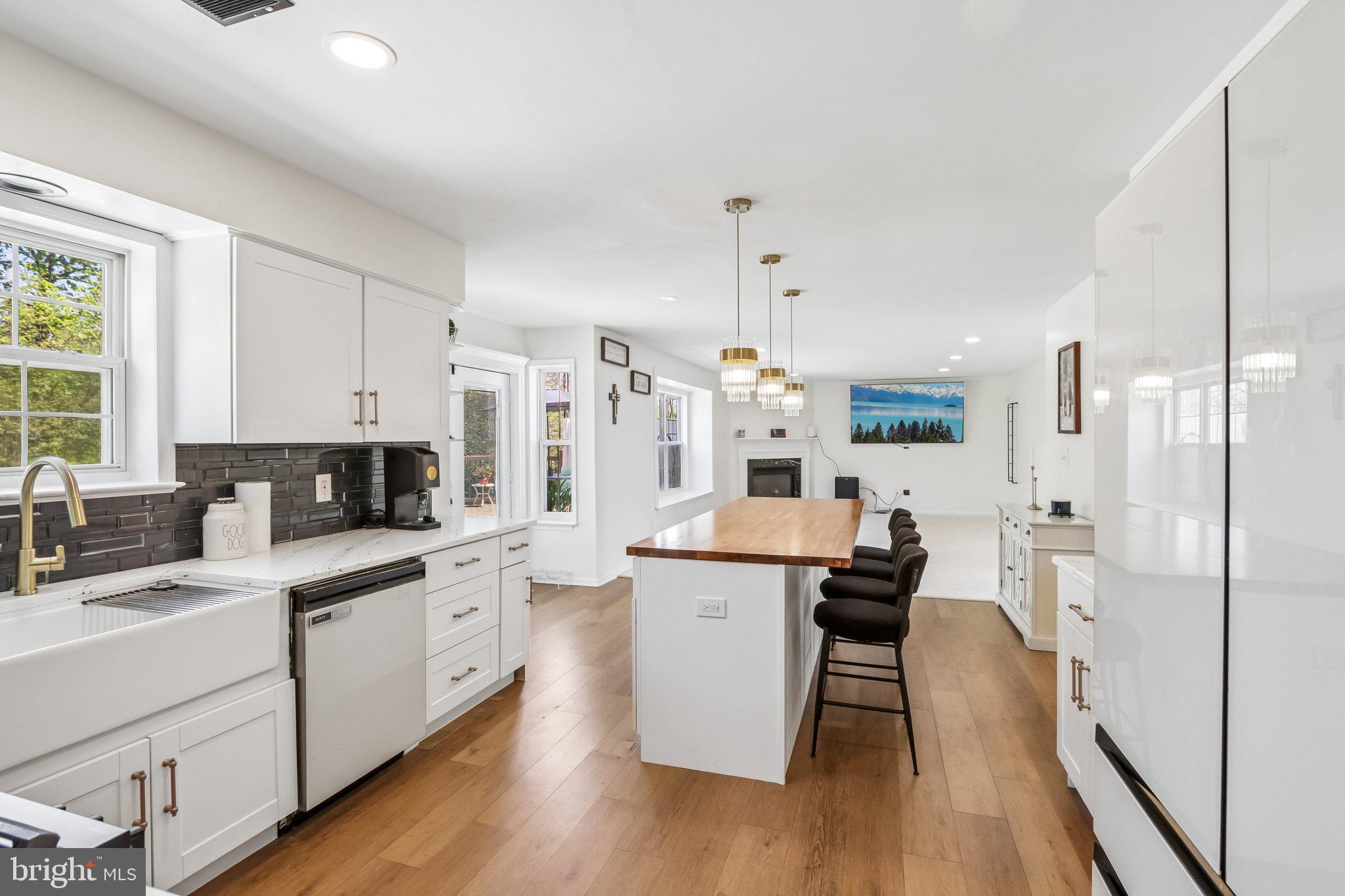 ESTATES OF WARWICK - Residential