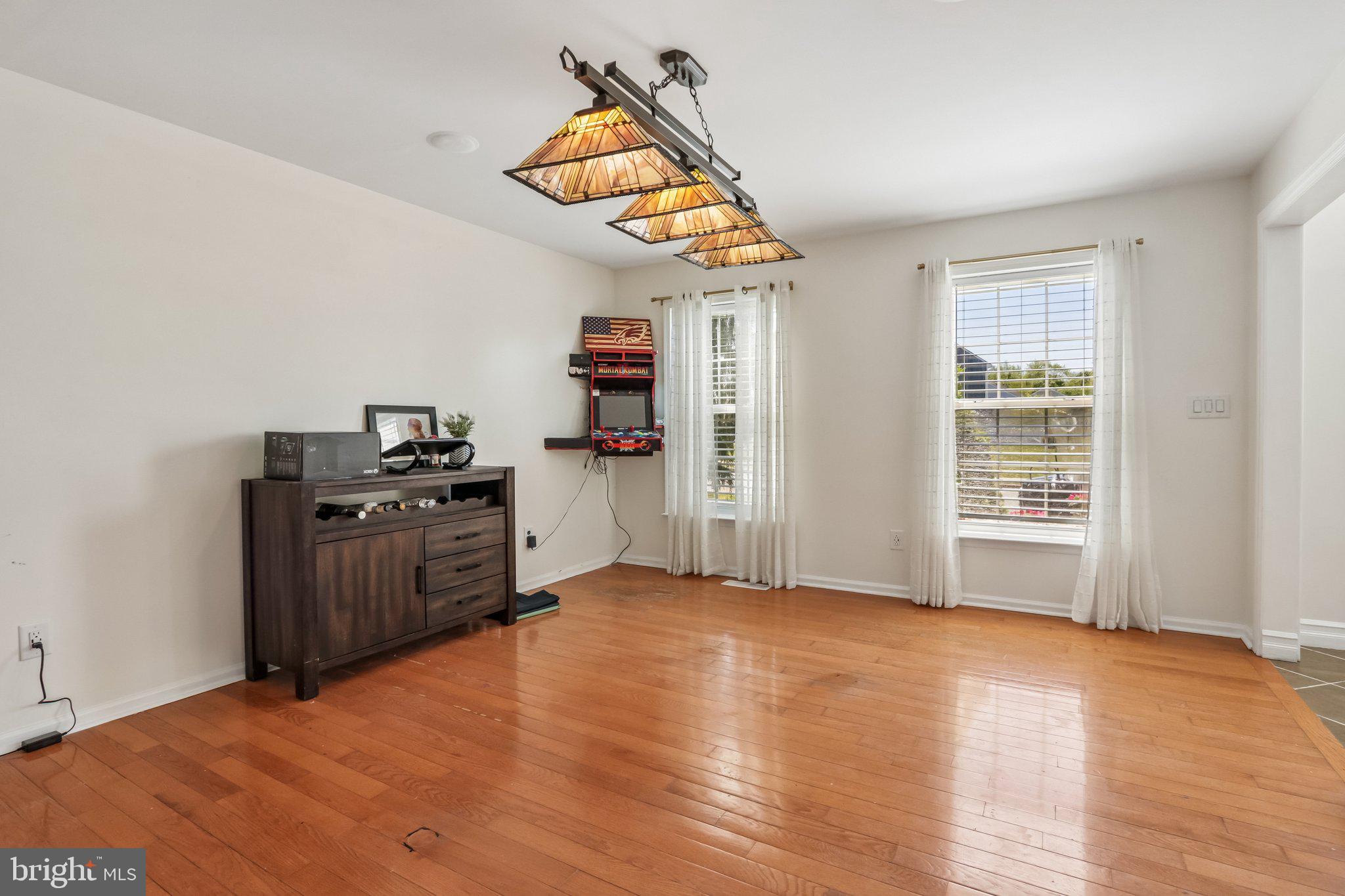 ESTATES OF WARWICK - Residential