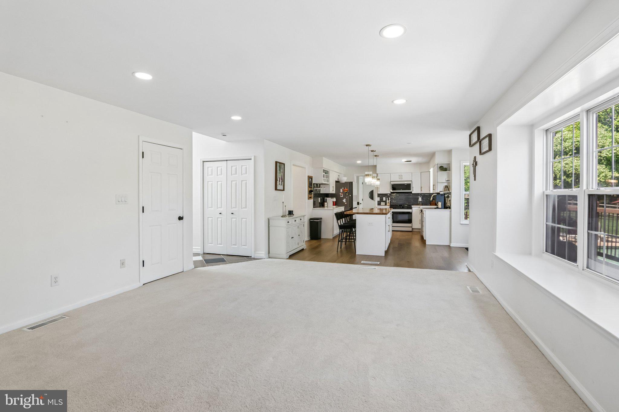 ESTATES OF WARWICK - Residential