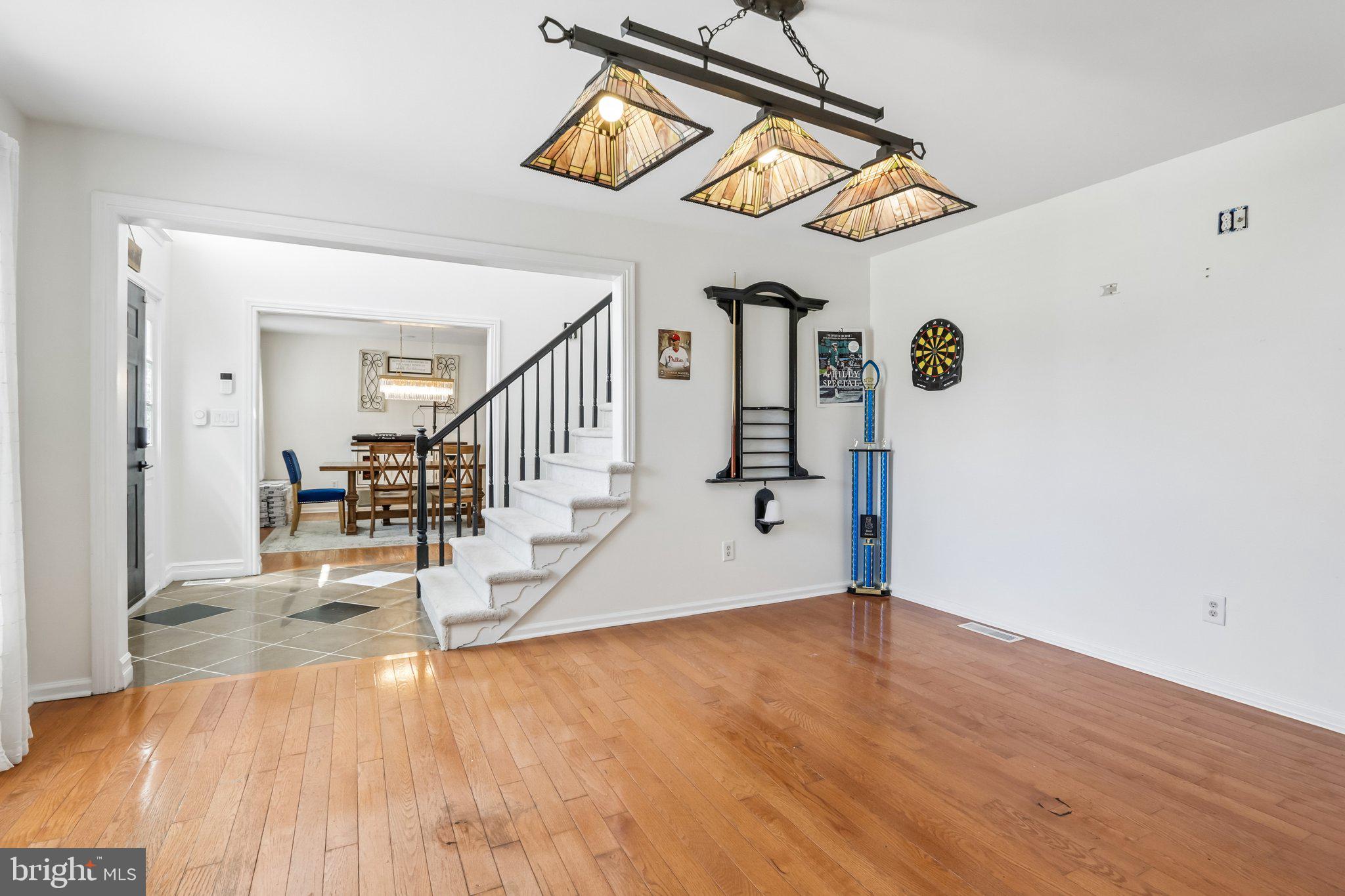 ESTATES OF WARWICK - Residential