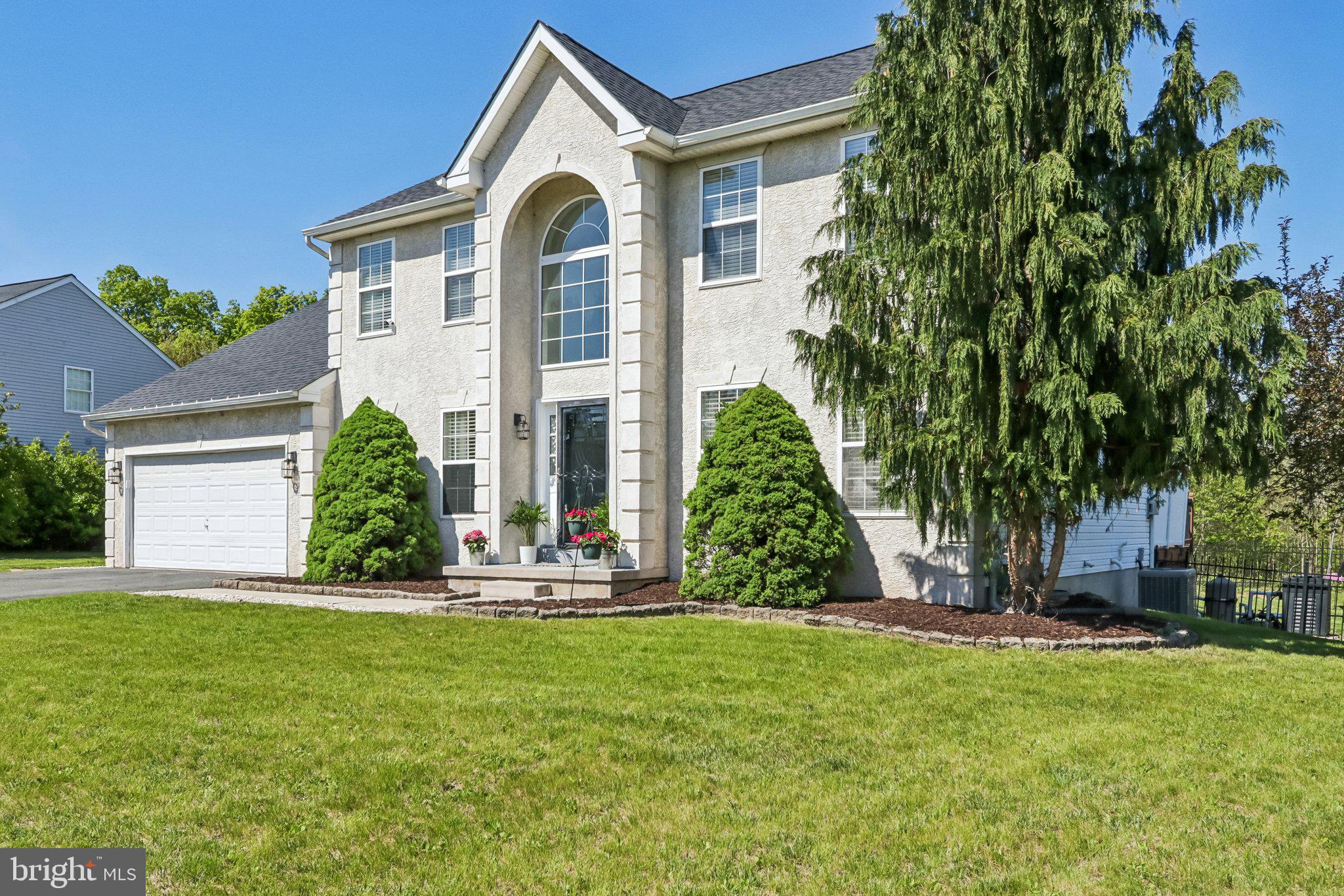 ESTATES OF WARWICK - Residential