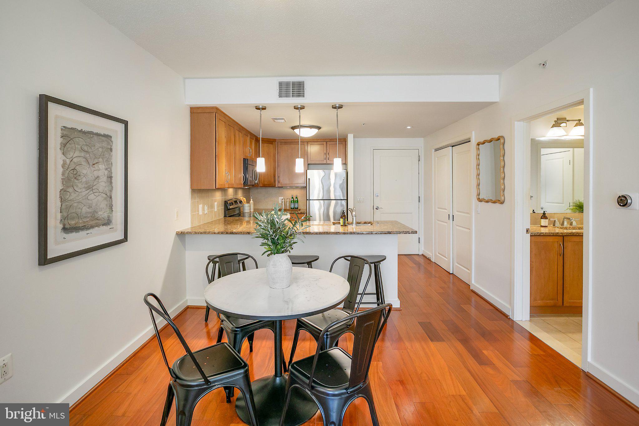 888 N QUINCY STREET 1203