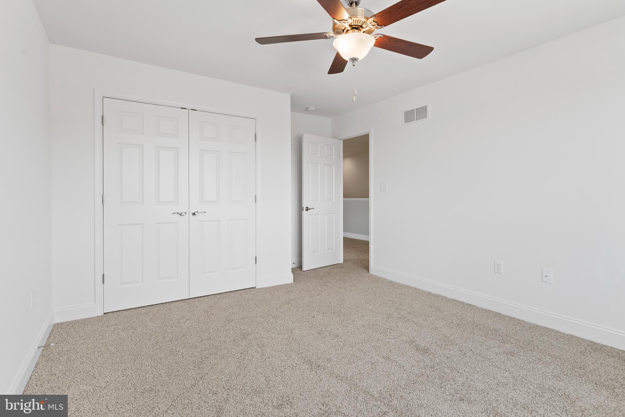 AUTUMN CHASE - Residential