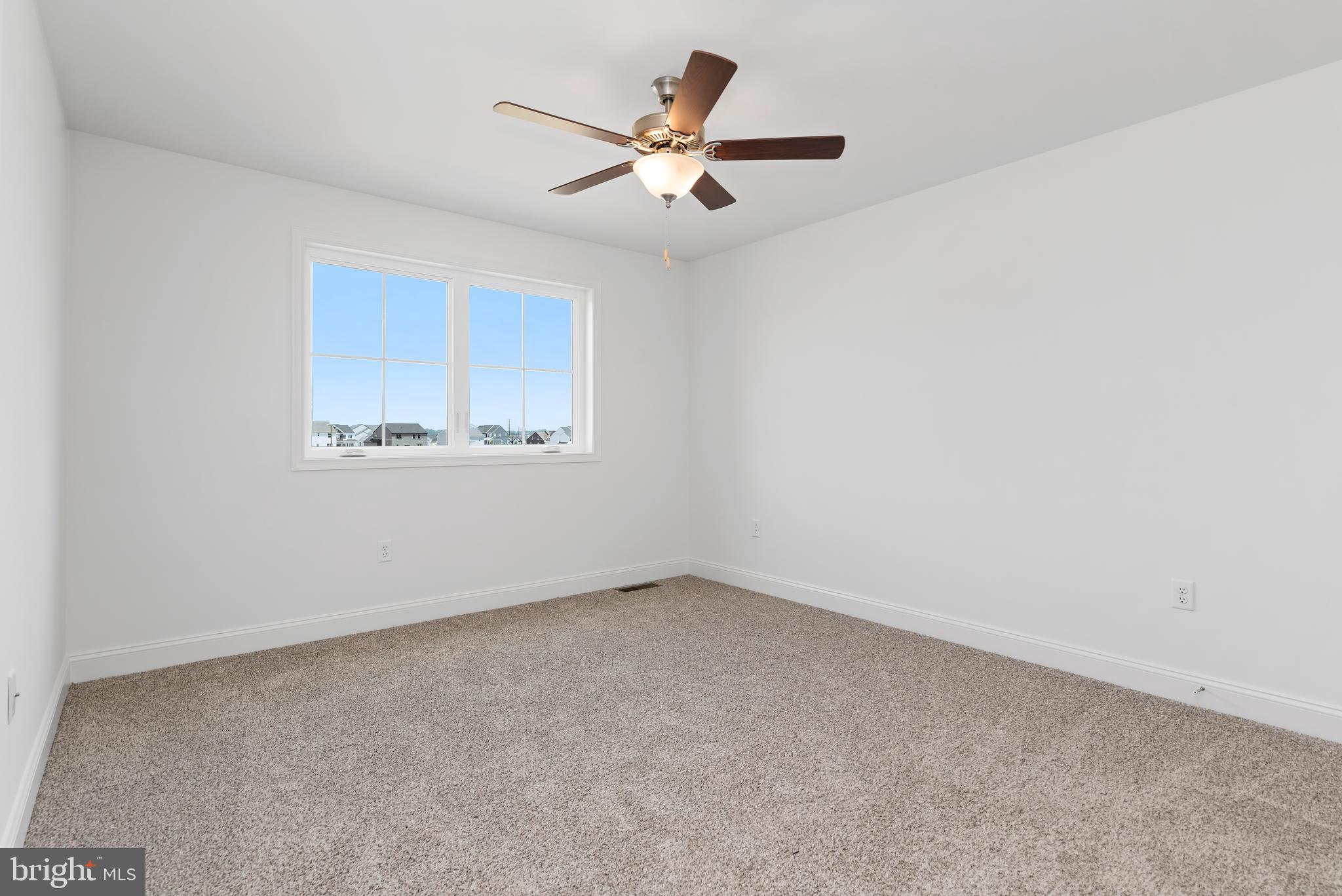 AUTUMN CHASE - Residential