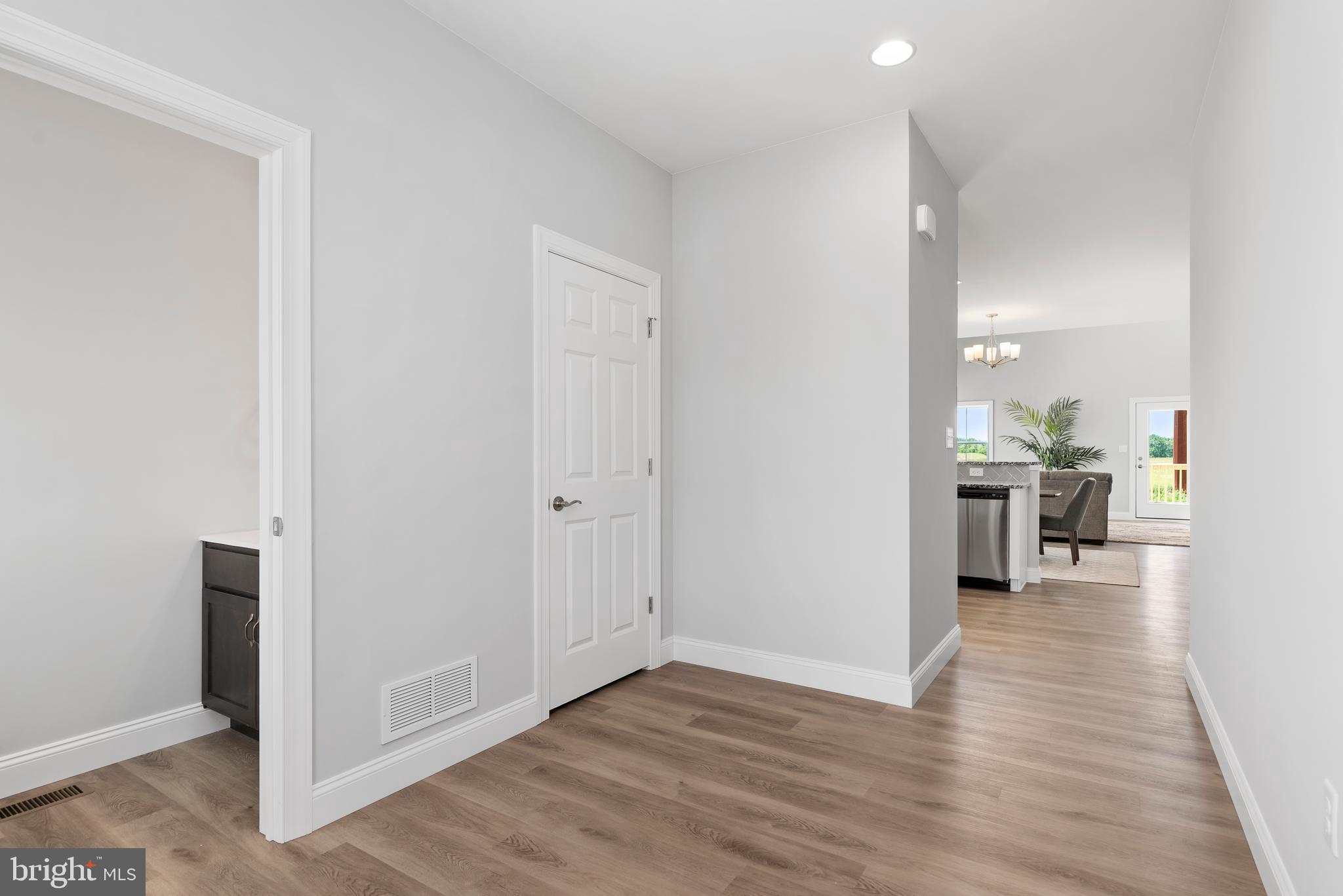 AUTUMN CHASE - Residential